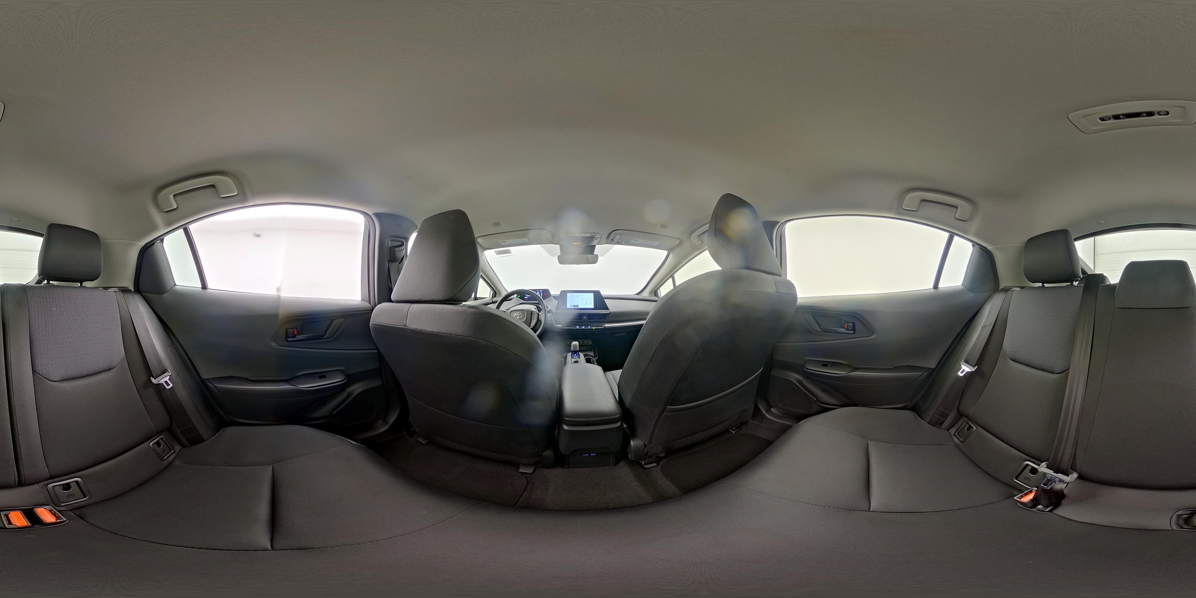 2025 Toyota Prius LE - Photo 25