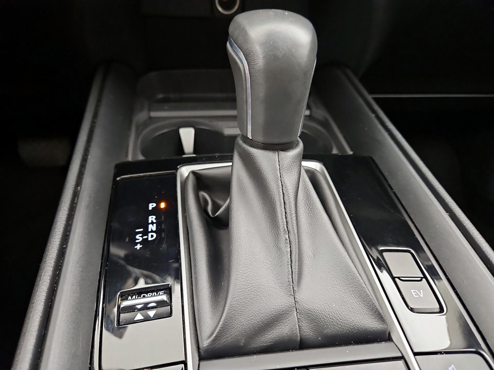 2025 Mazda CX-50 Premium - Photo 18