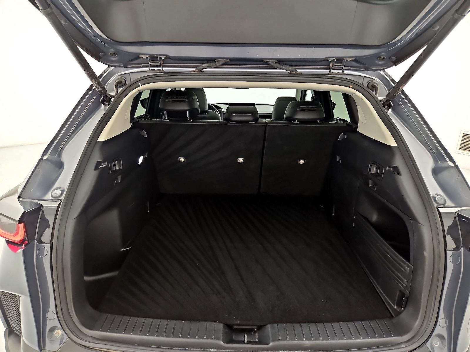 2025 Mazda CX-50 Premium - Photo 22