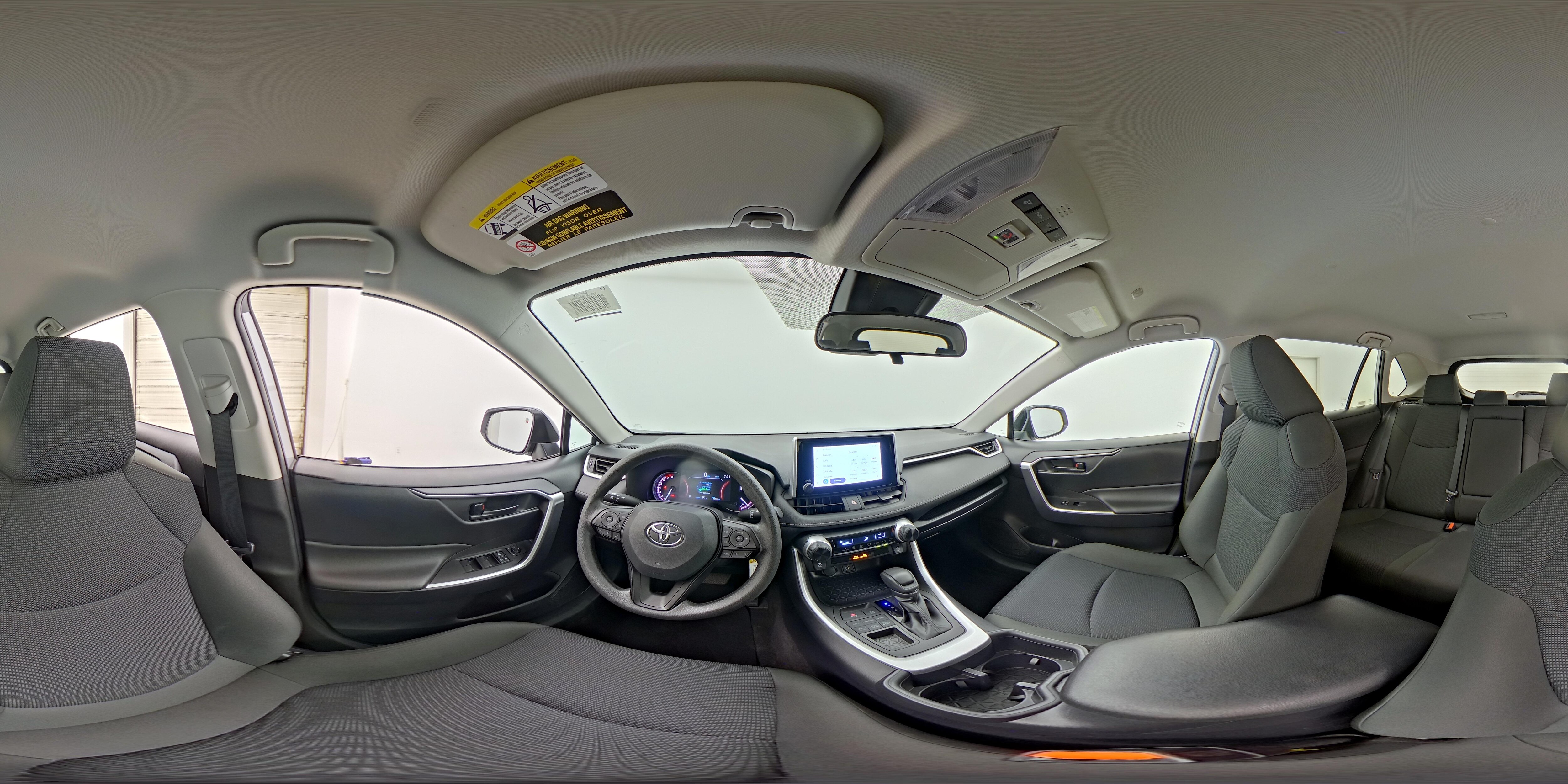 2025 Toyota RAV4 LE - Photo 26