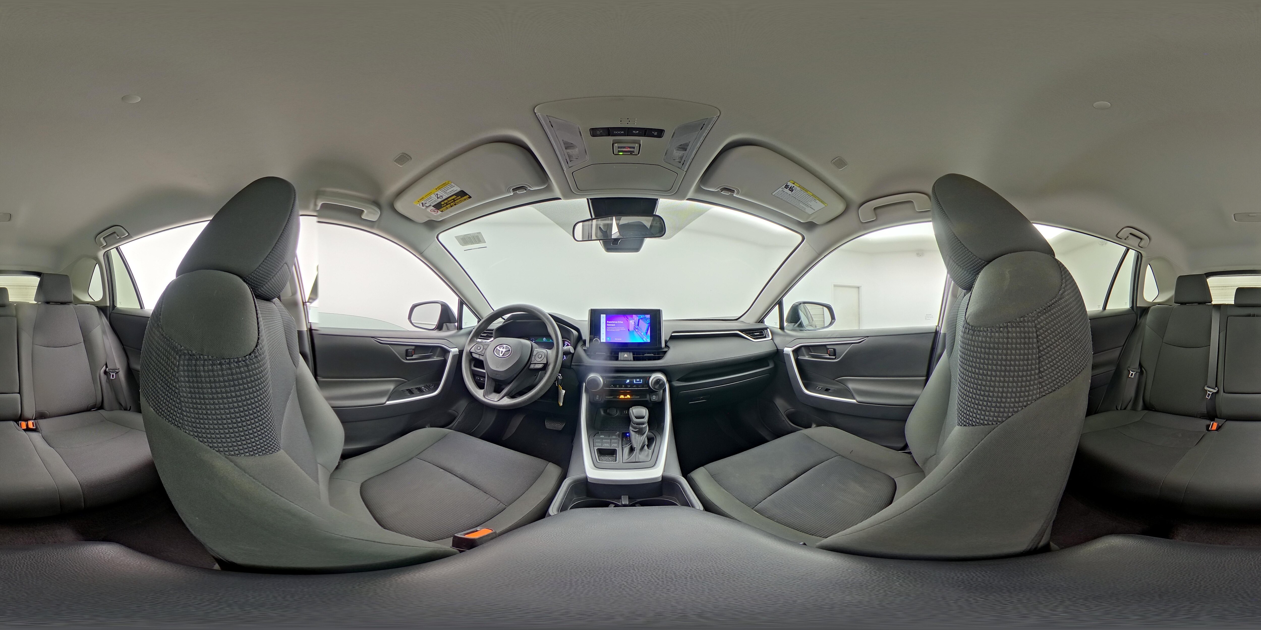 2025 Toyota RAV4 LE - Photo 24