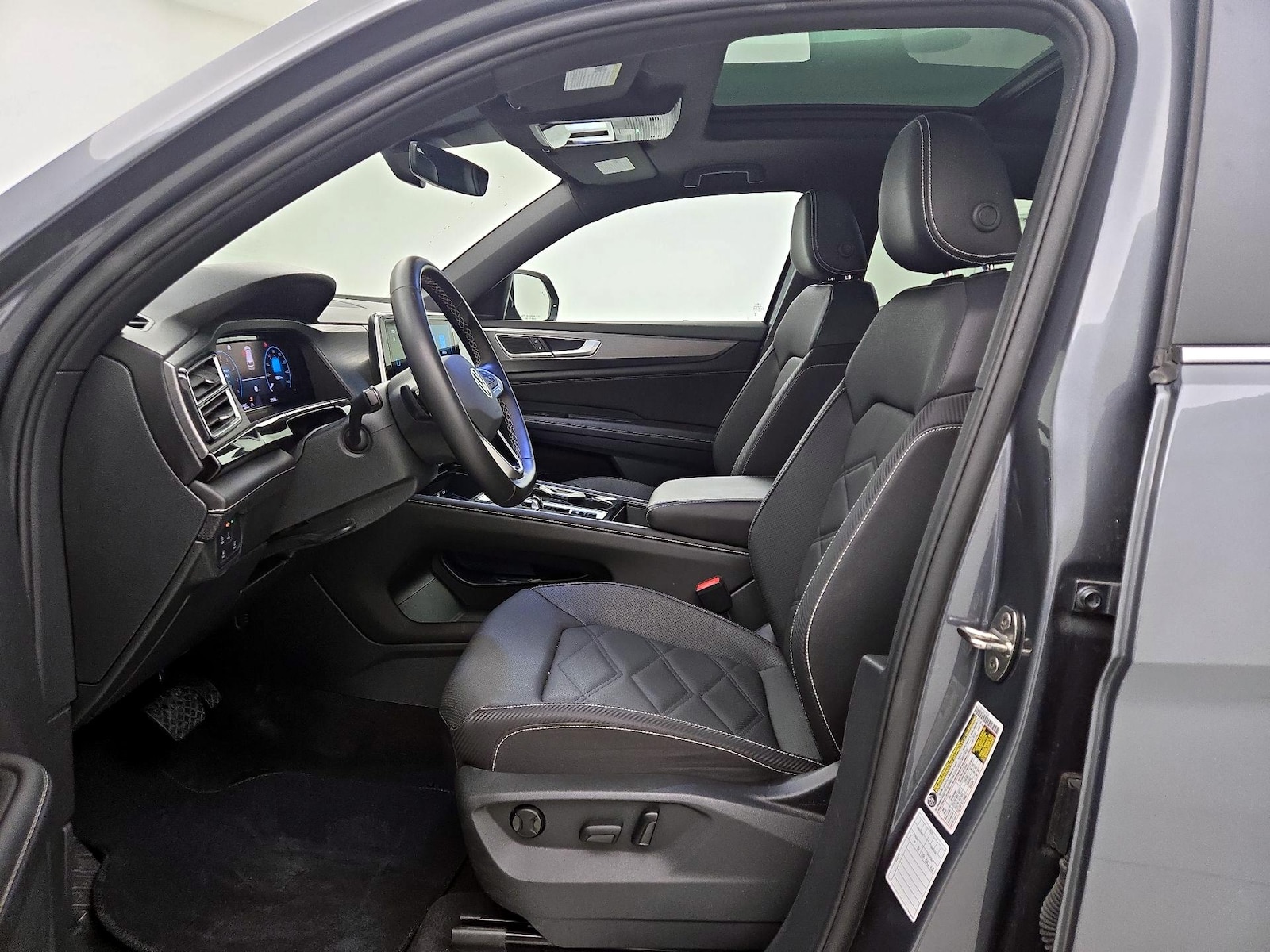 2025 Volkswagen Atlas Cross Sport SE w/Tech, photo 12