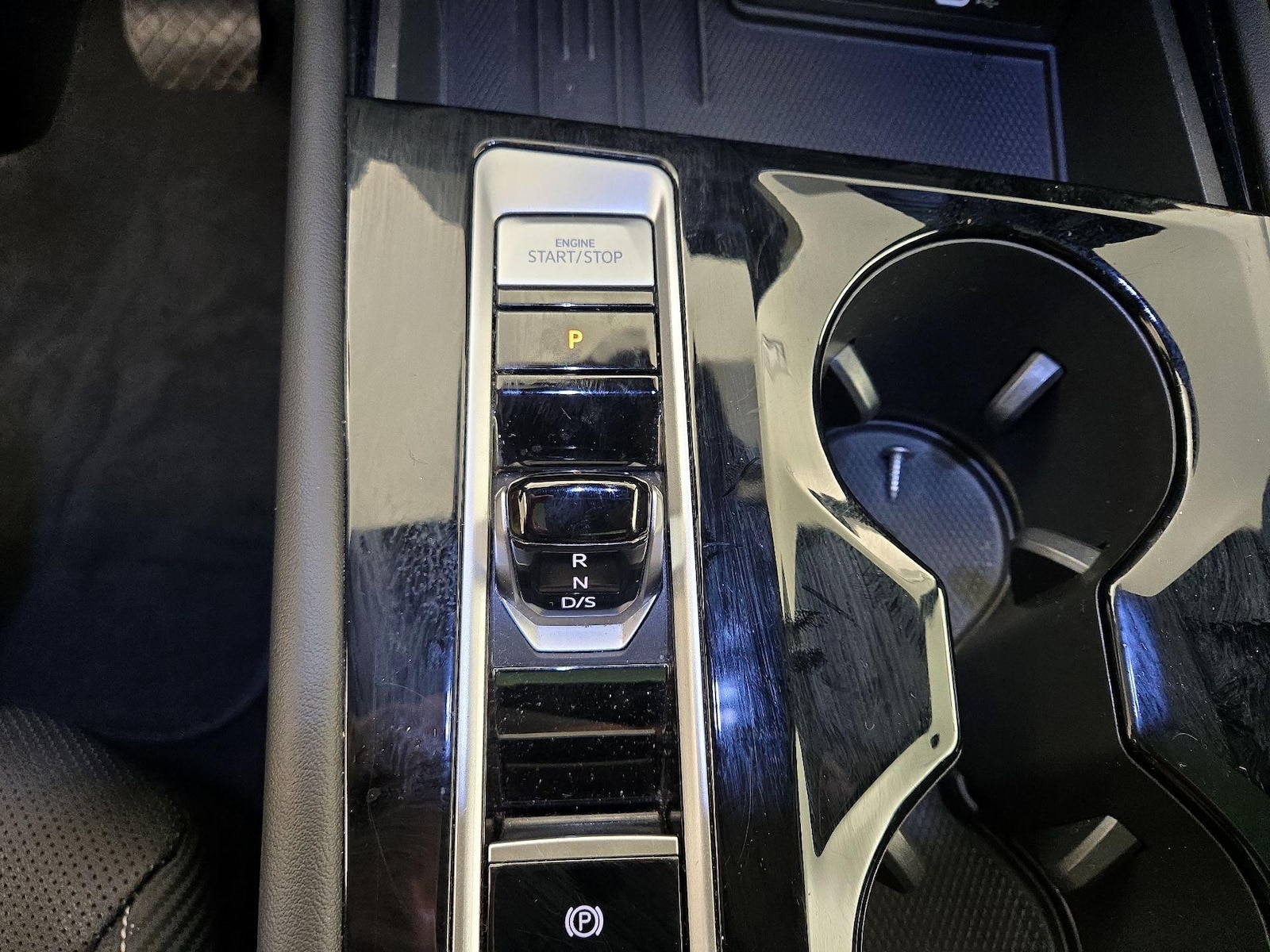 2025 Volkswagen Atlas Cross Sport SE w/Tech, photo 18