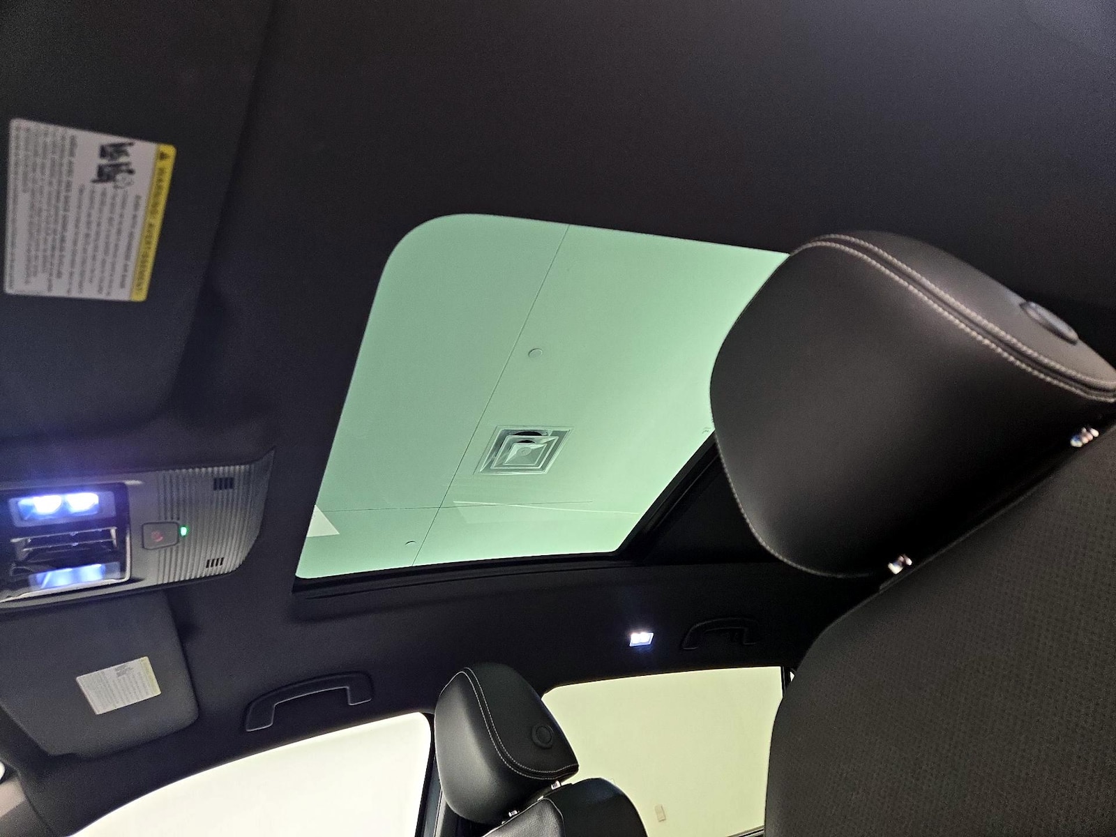 2025 Volkswagen Atlas Cross Sport SE w/Tech, photo 20