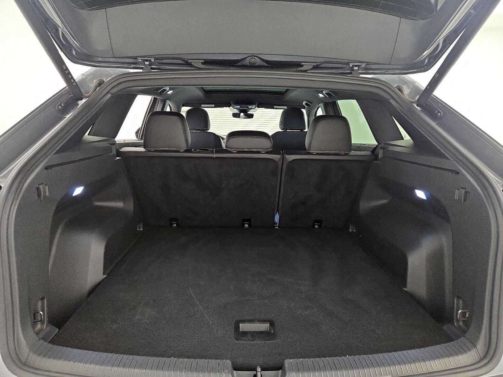 2025 Volkswagen Atlas Cross Sport SE w/Tech, photo 22
