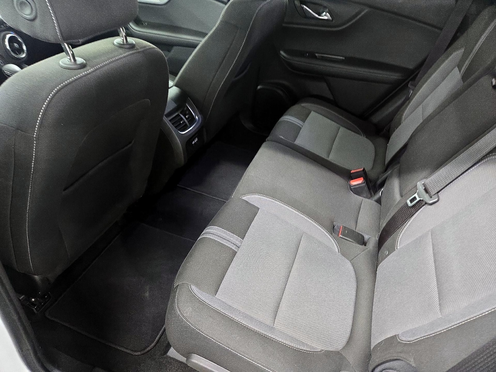 2025 Chevrolet Blazer 2LT - Photo 19