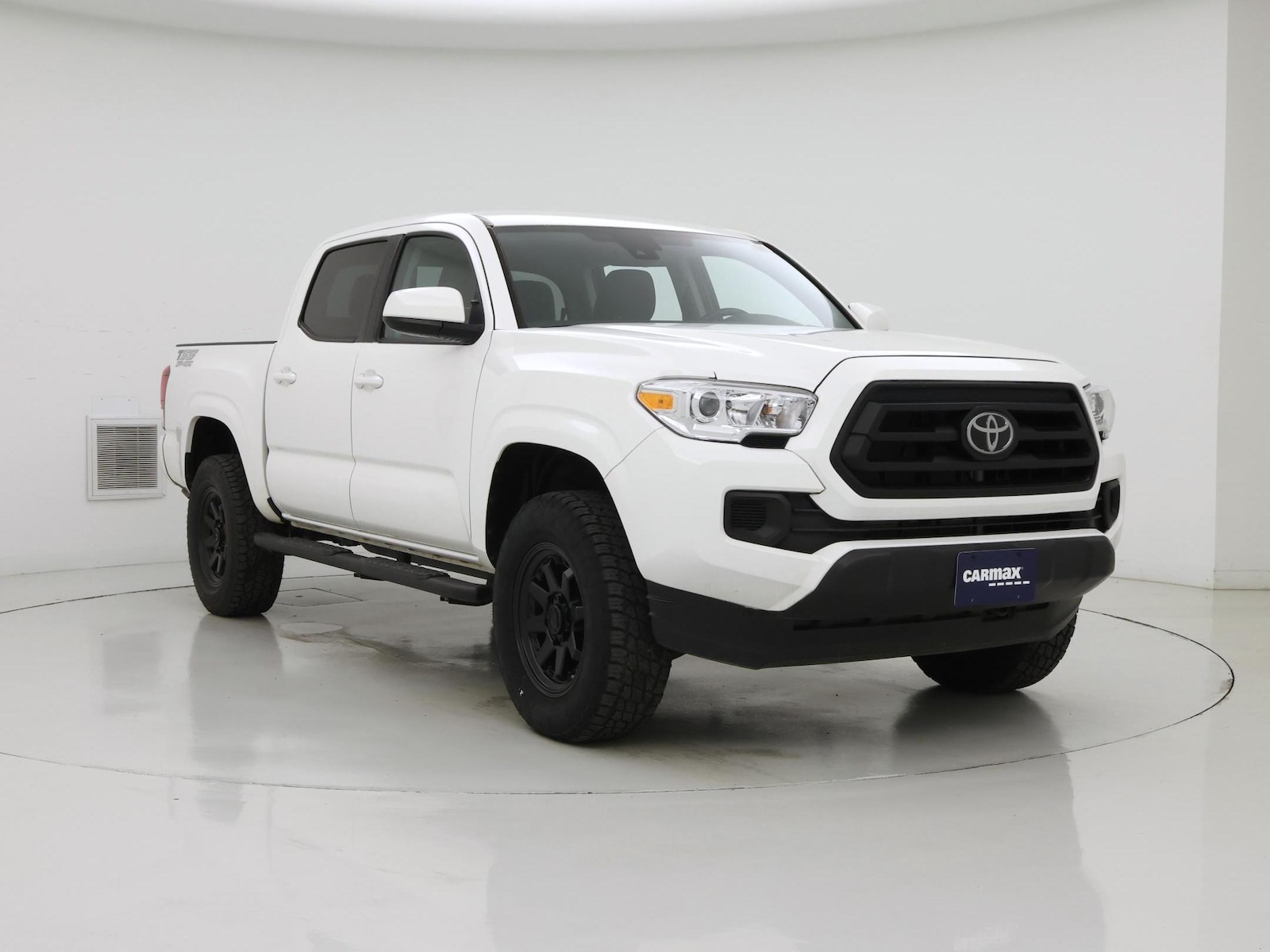 2023 Toyota Tacoma SR, photo 2