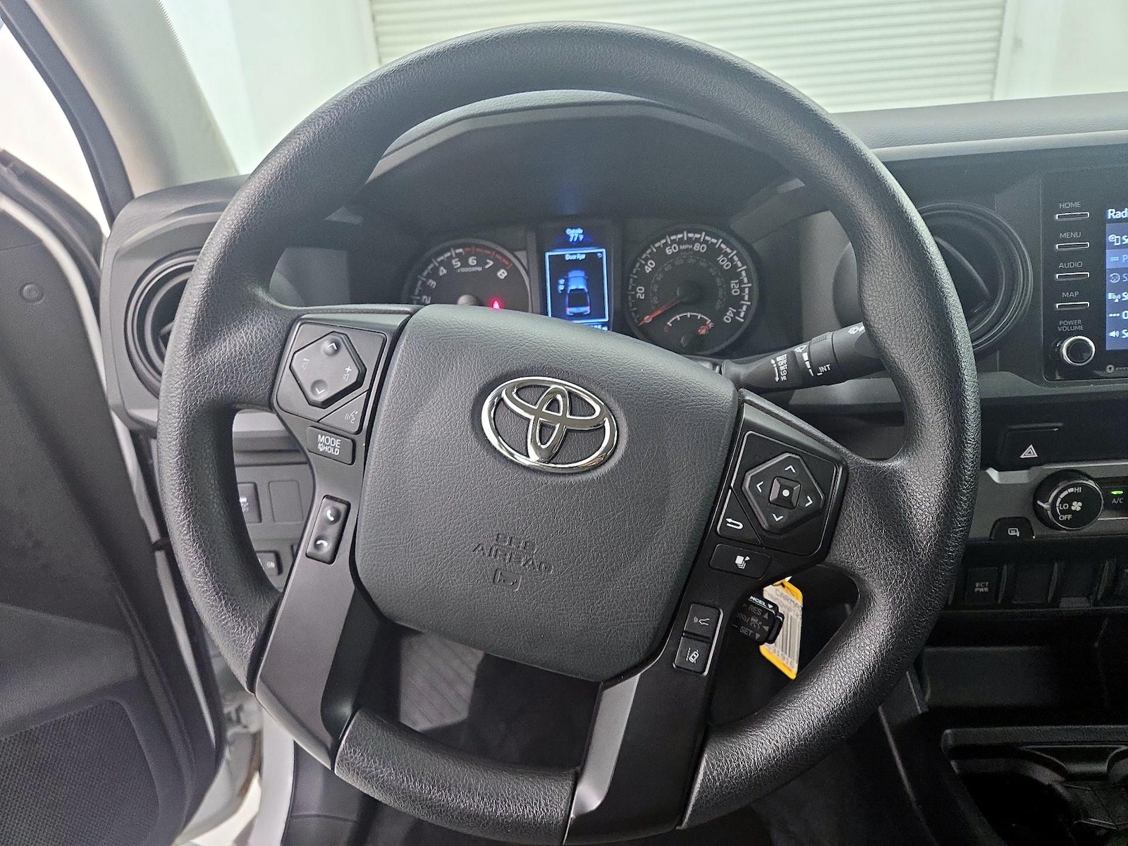 2023 Toyota Tacoma SR, photo 11