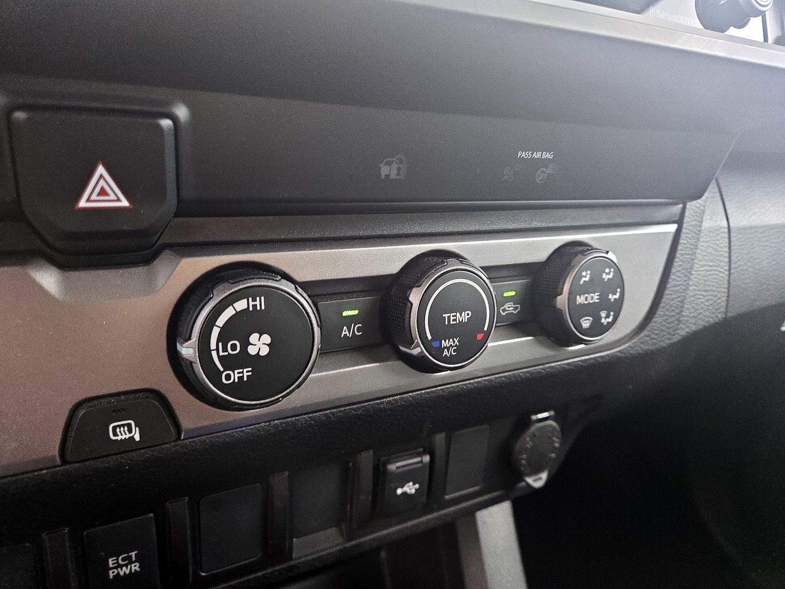 2023 Toyota Tacoma SR, photo 17