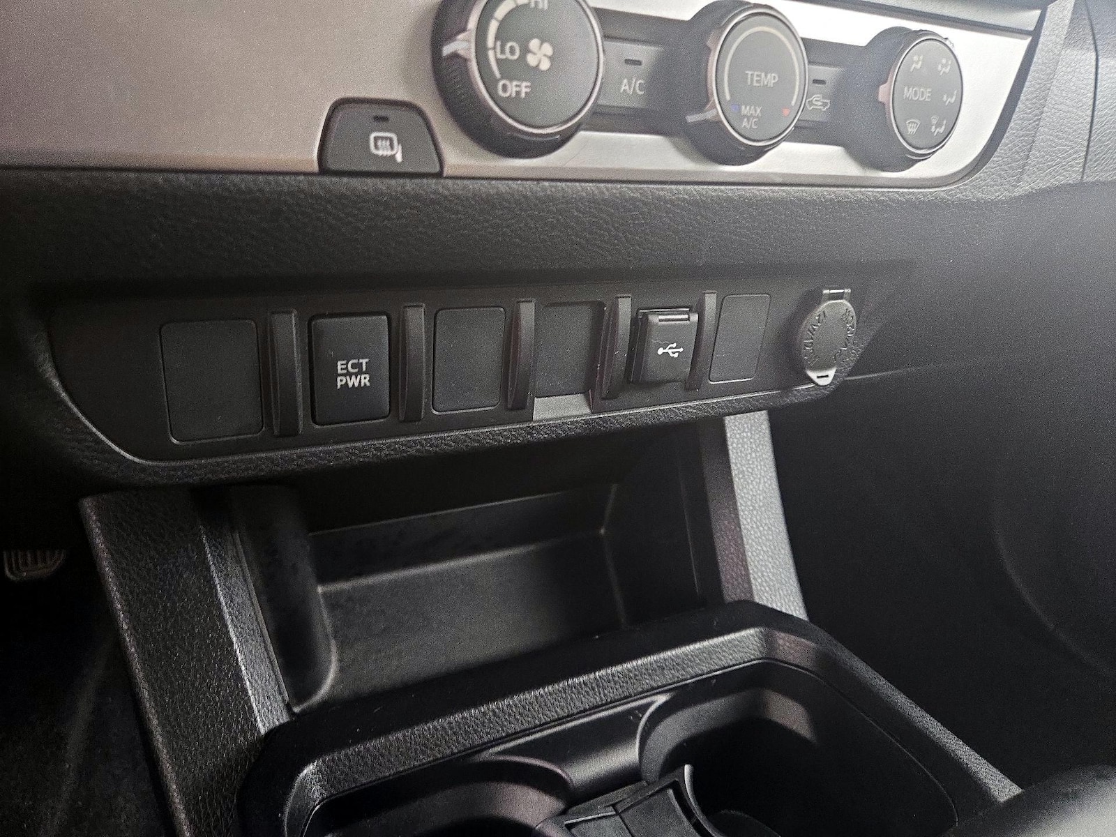 2023 Toyota Tacoma SR, photo 19