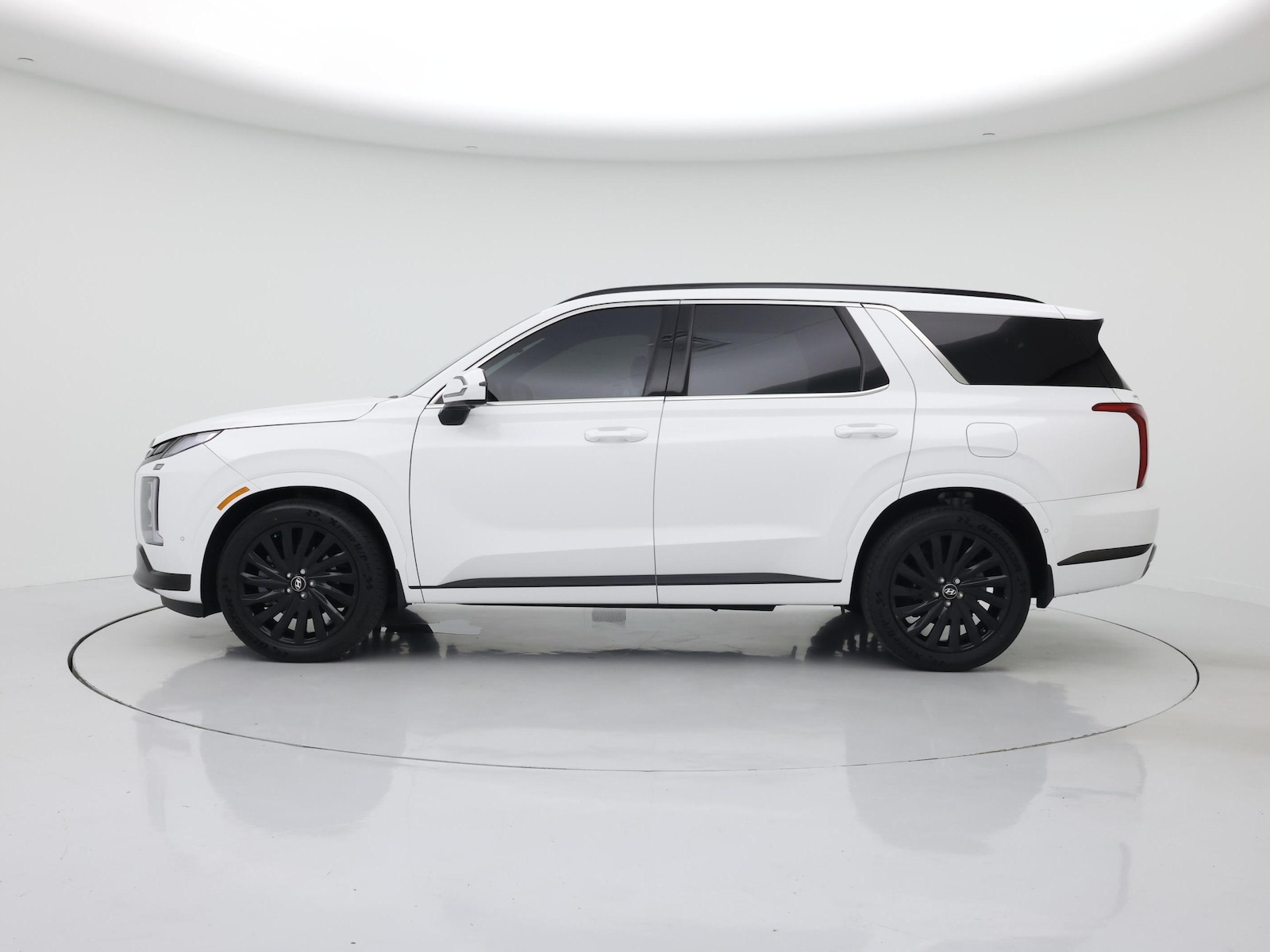 2025 Hyundai Palisade Calligraphy Night Edition - Photo 4