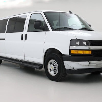 2025 Chevrolet Express 3500 LT