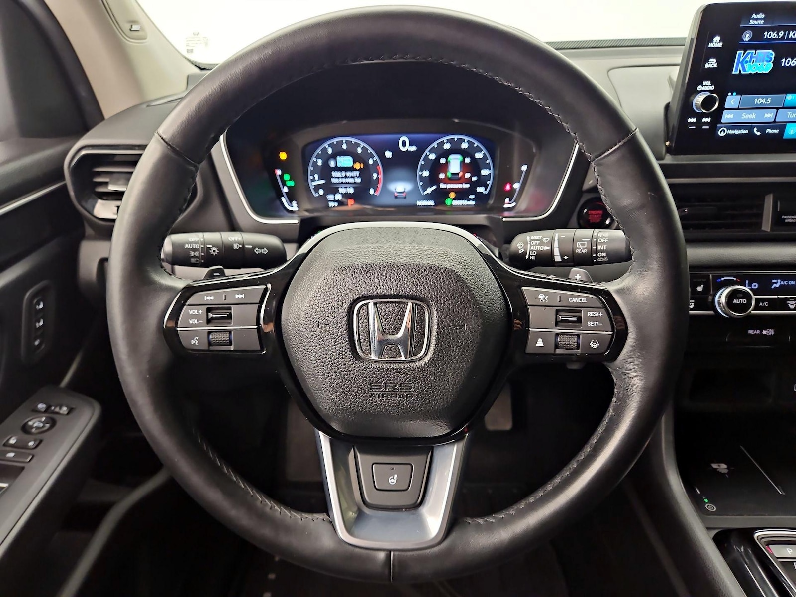 2025 Honda Pilot Elite - Photo 11