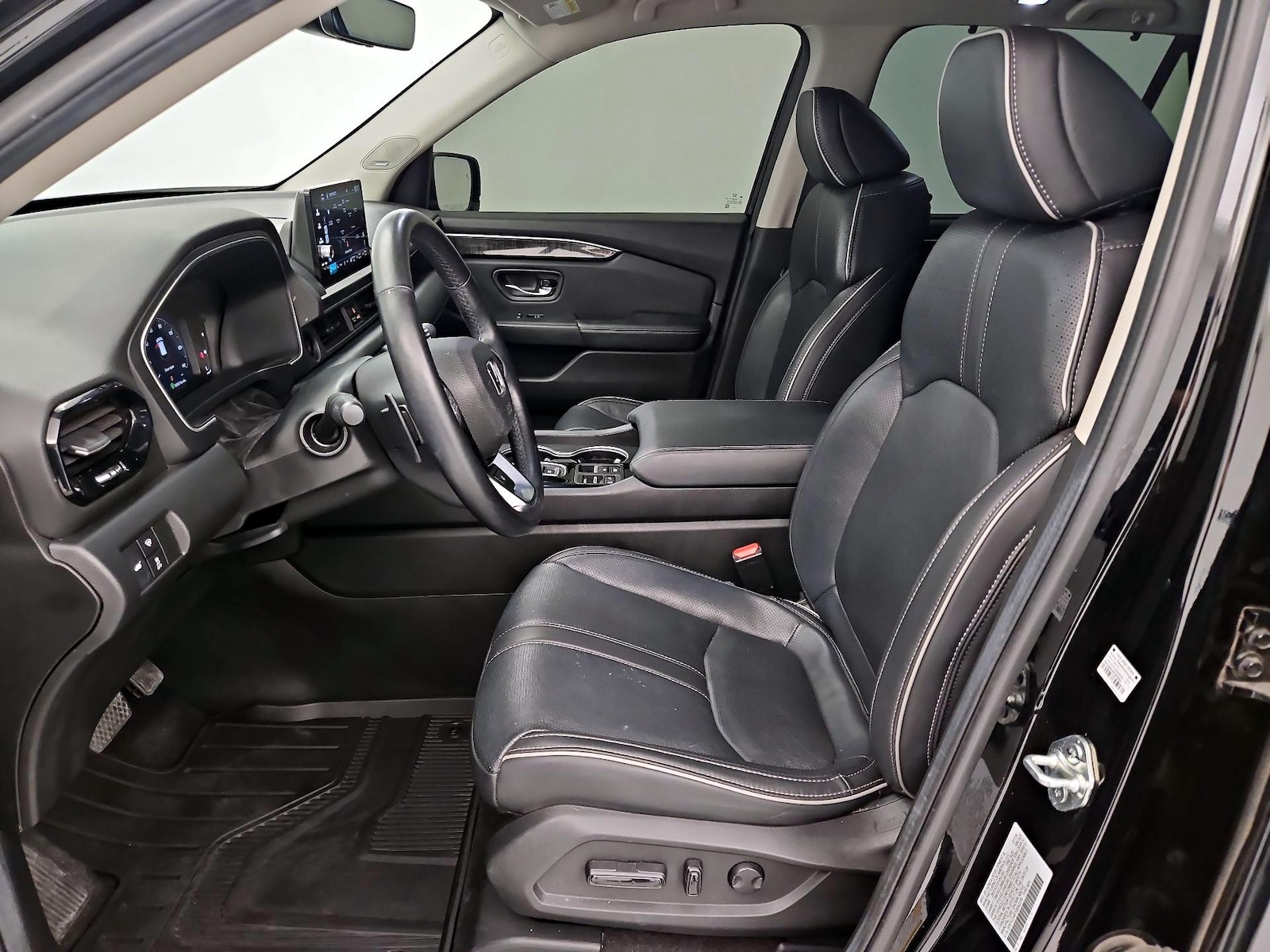 2025 Honda Pilot Elite - Photo 12