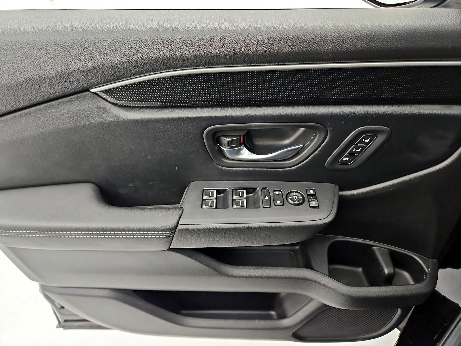 2025 Honda Pilot Elite - Photo 13