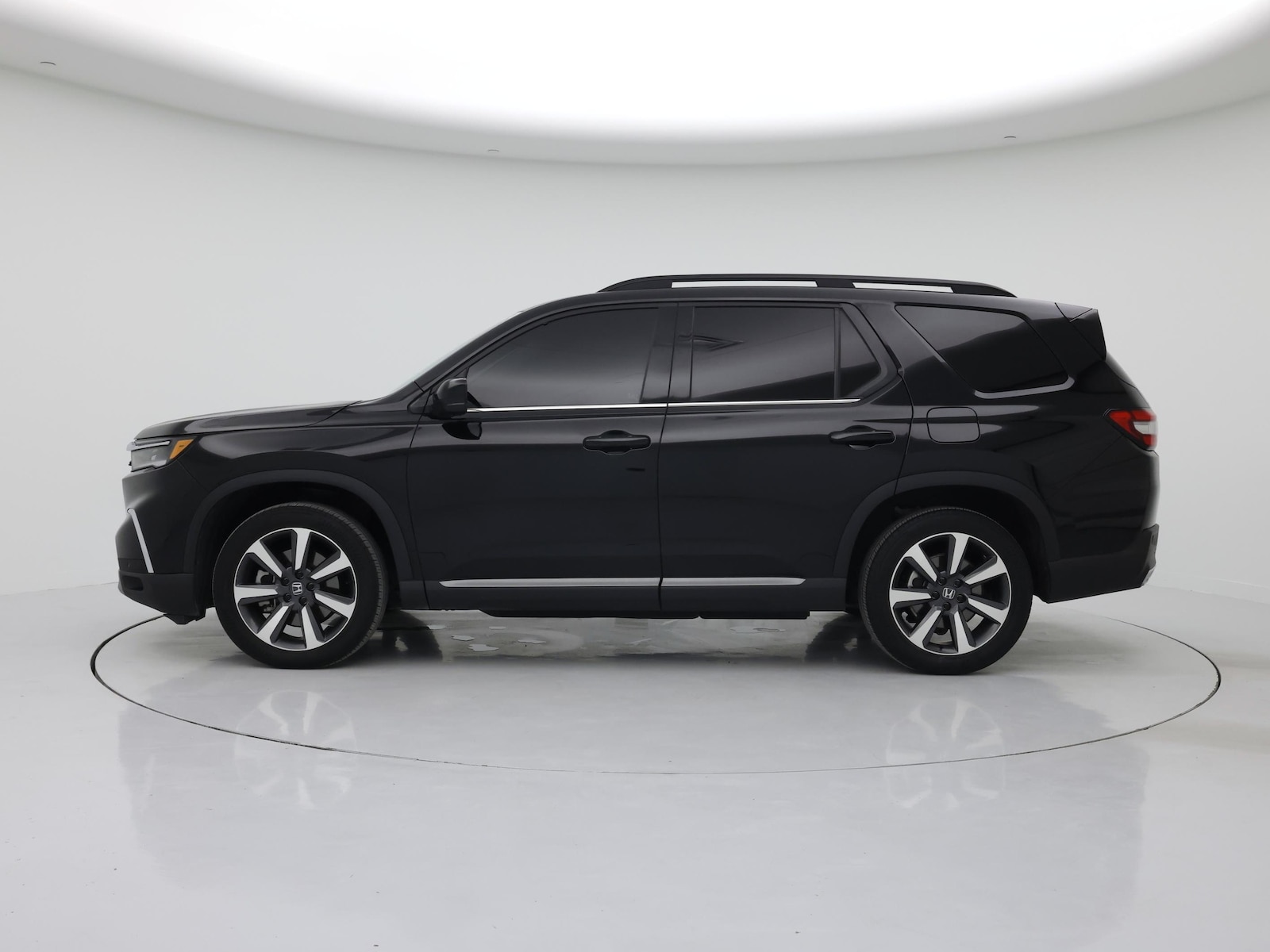2025 Honda Pilot Elite - Photo 4