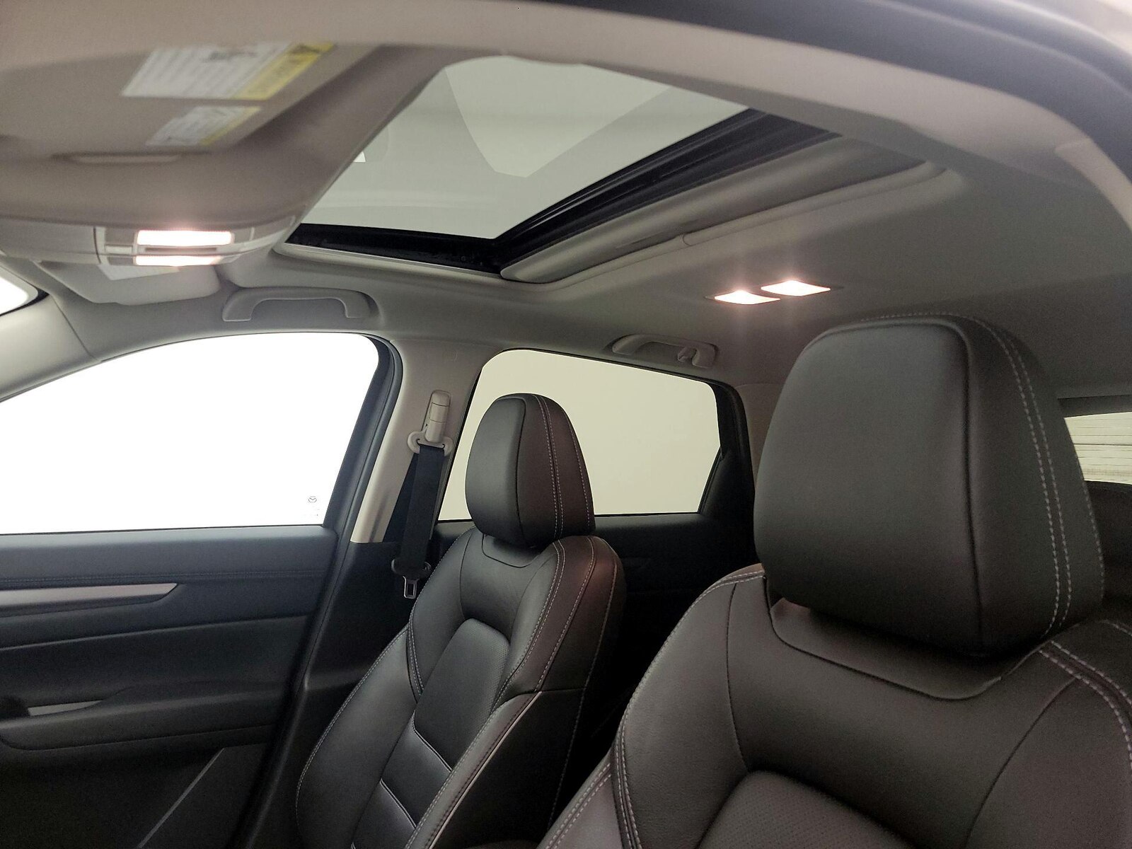 Sunroof(s) & Overhead Airbags