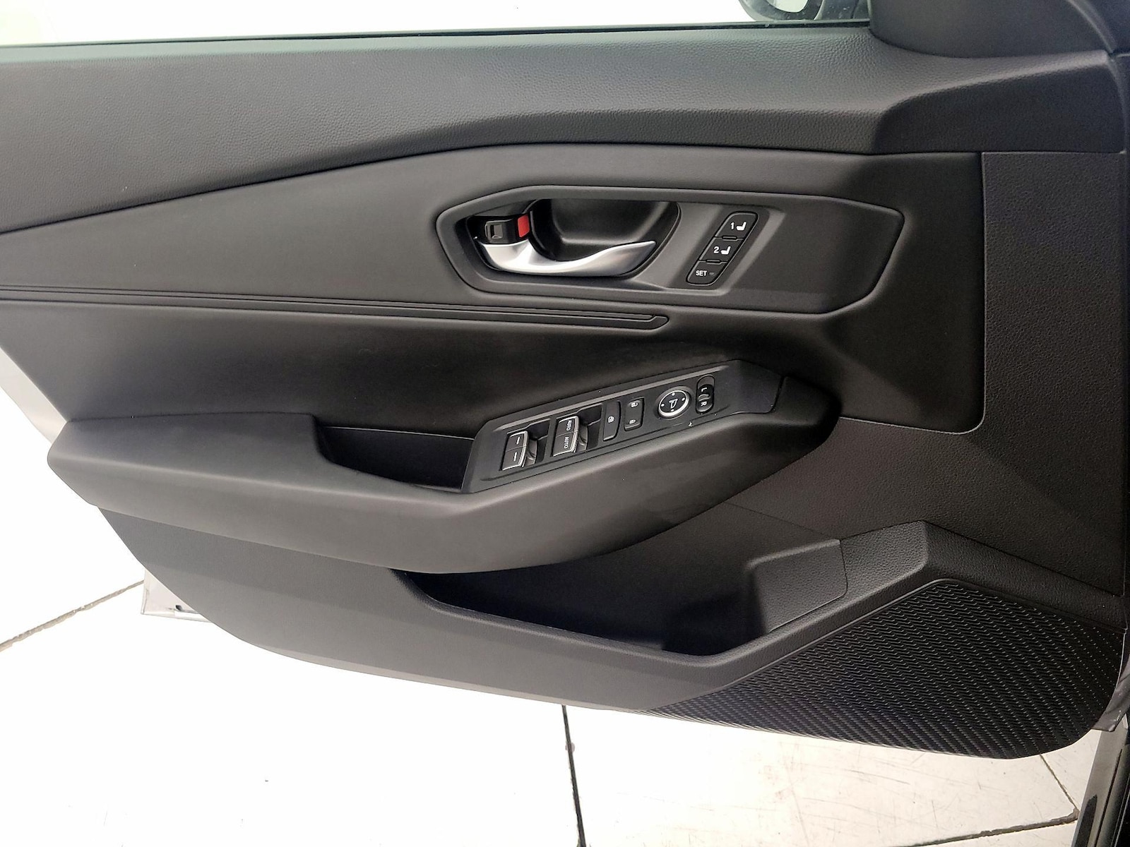2026 Honda Accord Hybrid EX-L - Photo 11