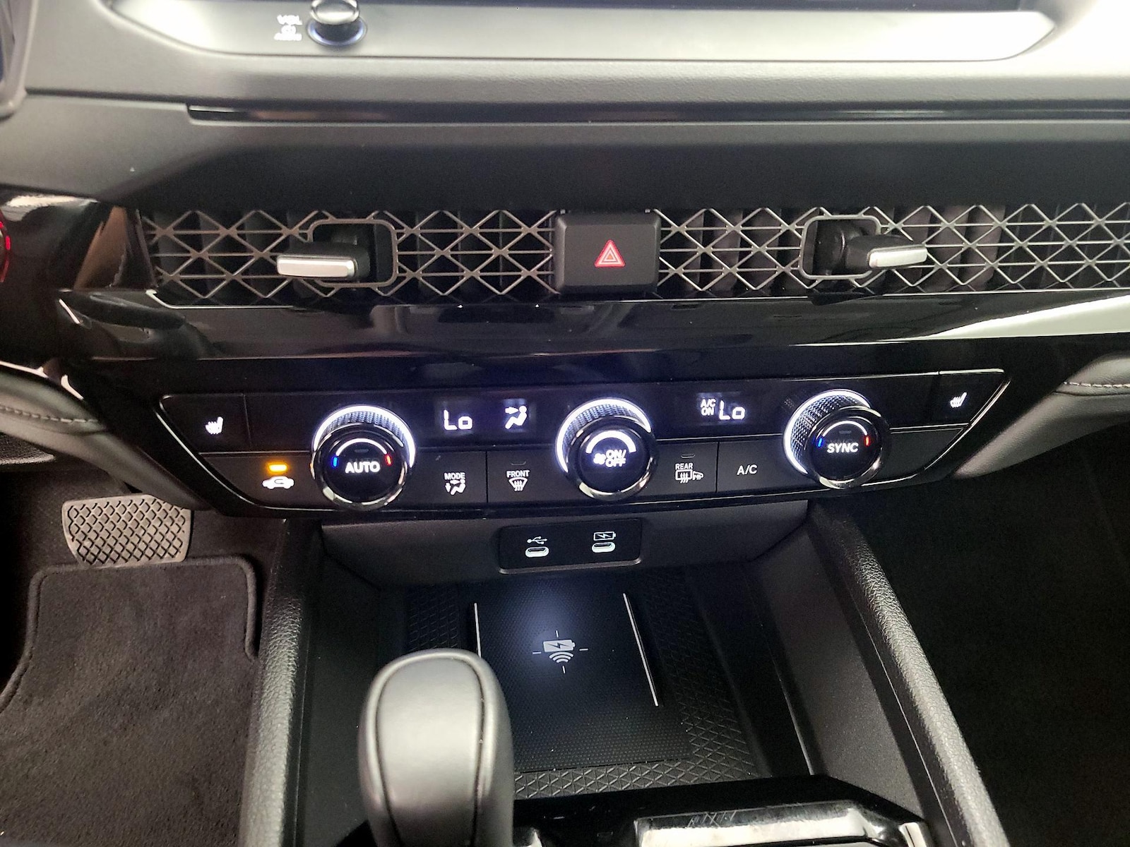 2026 Honda Accord Hybrid EX-L - Photo 16