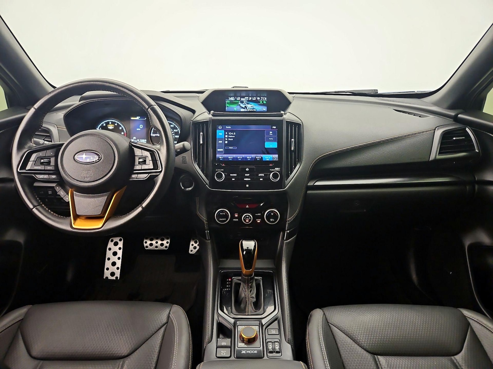 Apple CarPlay® & Android Auto™