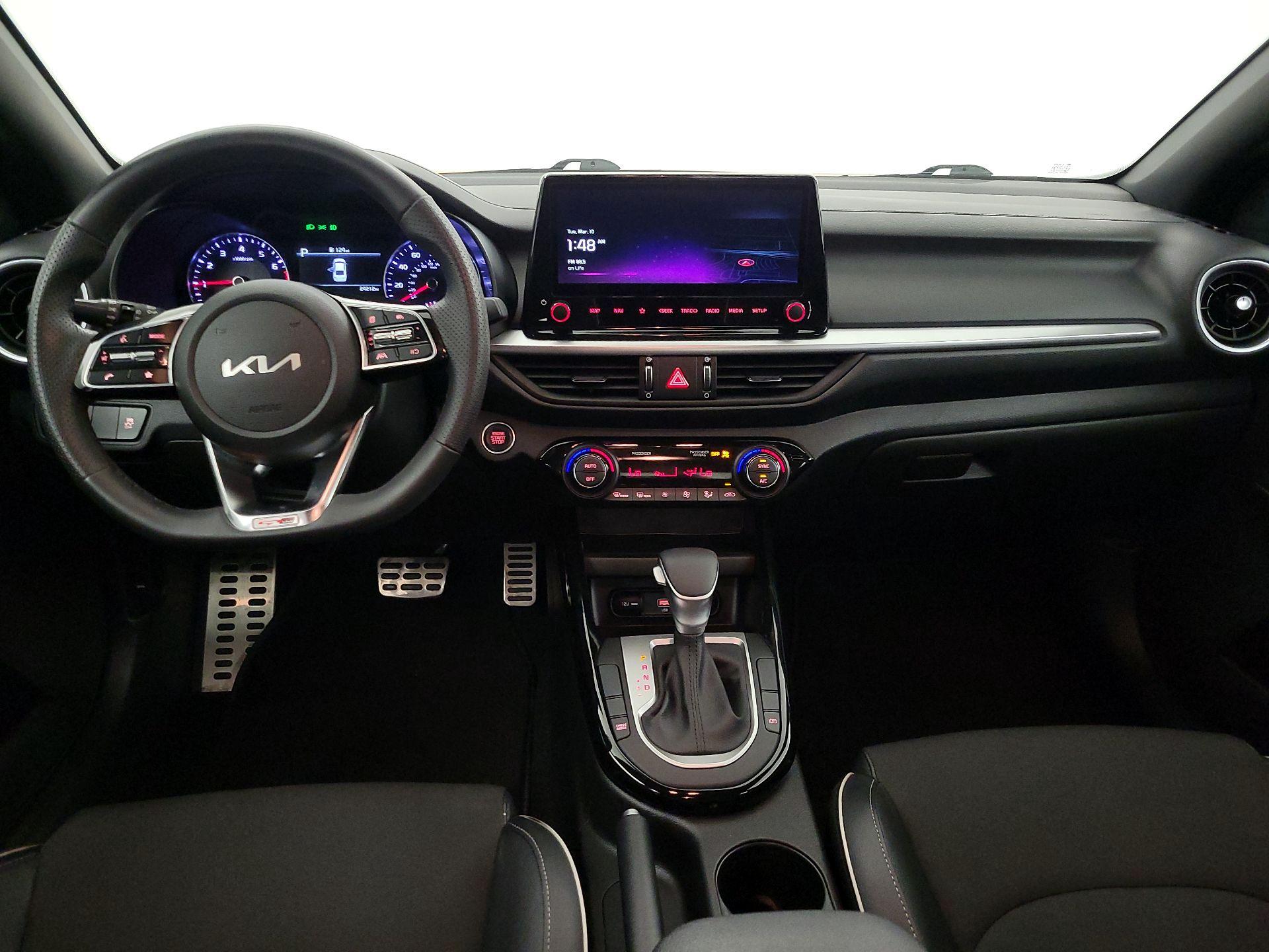 Thumbnail: 2023 Kia Forte - 9