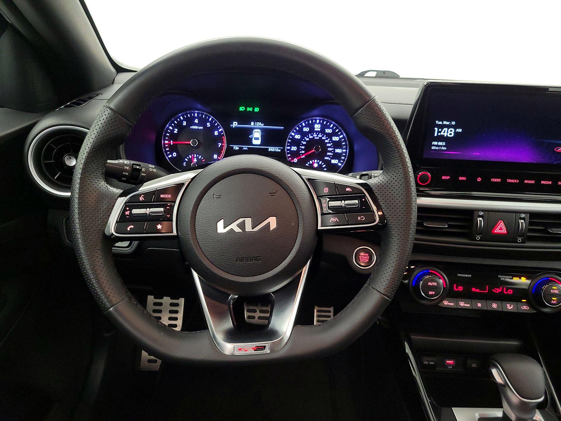 Thumbnail: 2023 Kia Forte - 10