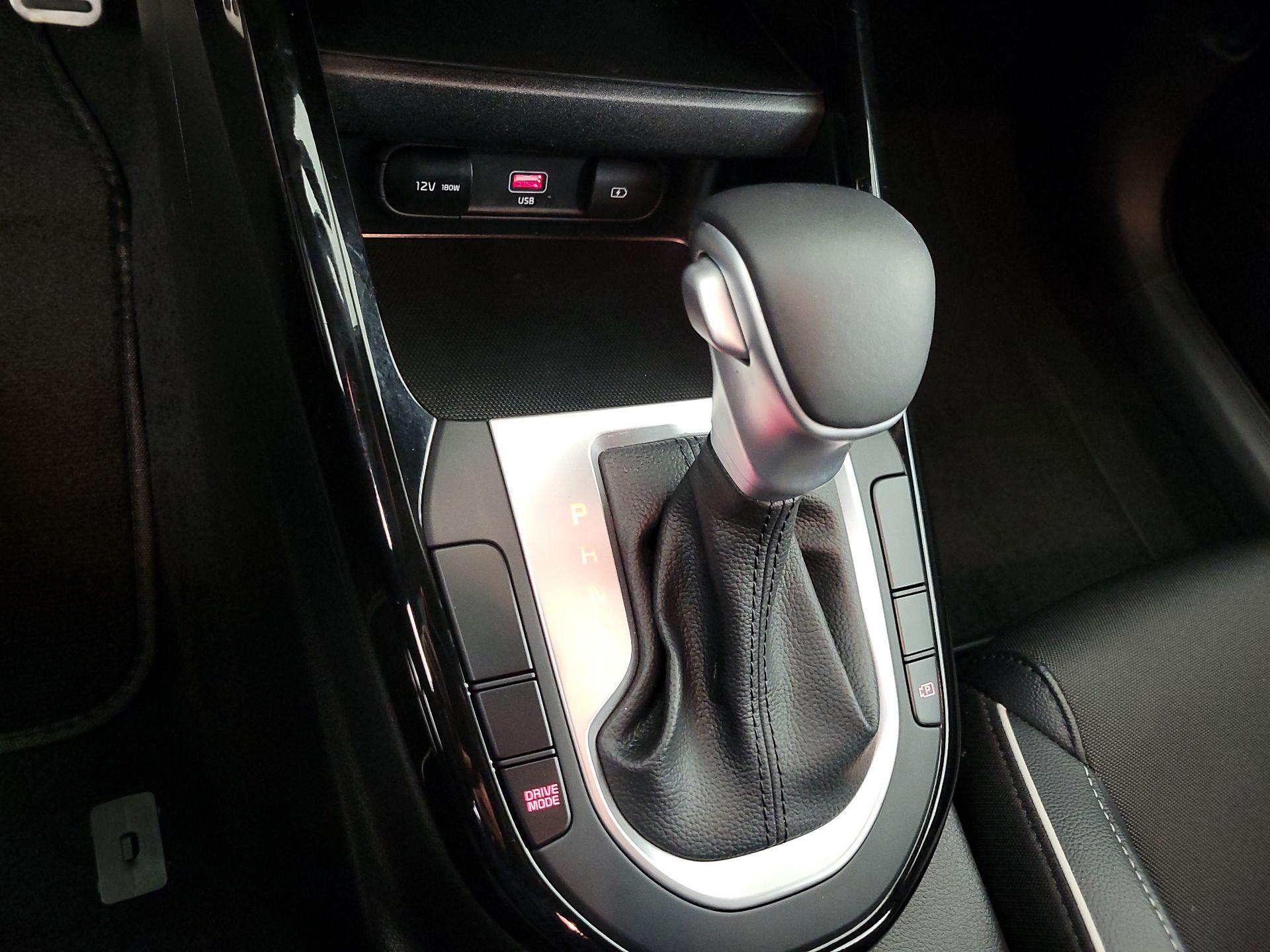 Thumbnail: 2023 Kia Forte - 18