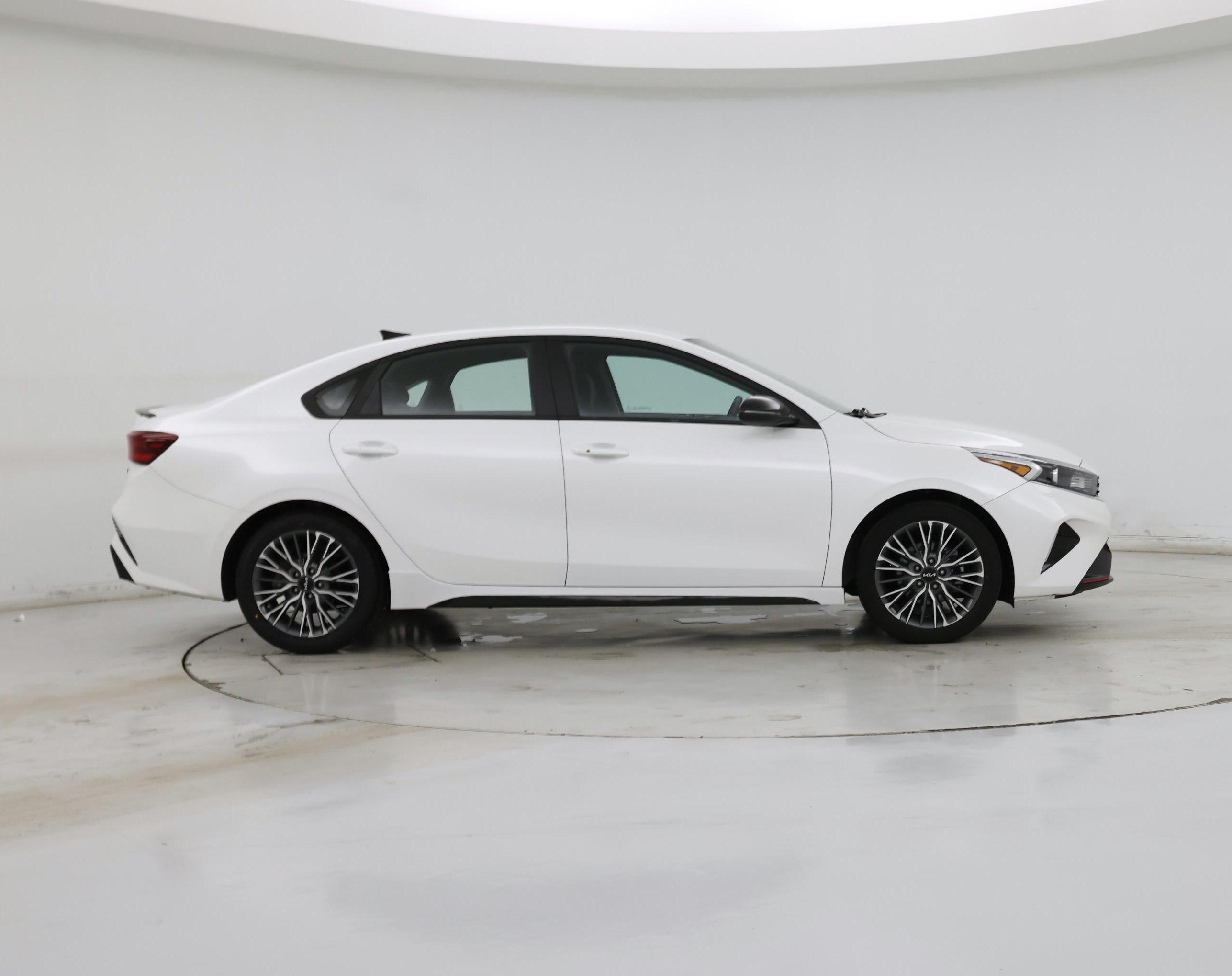 Thumbnail: 2023 Kia Forte - 7