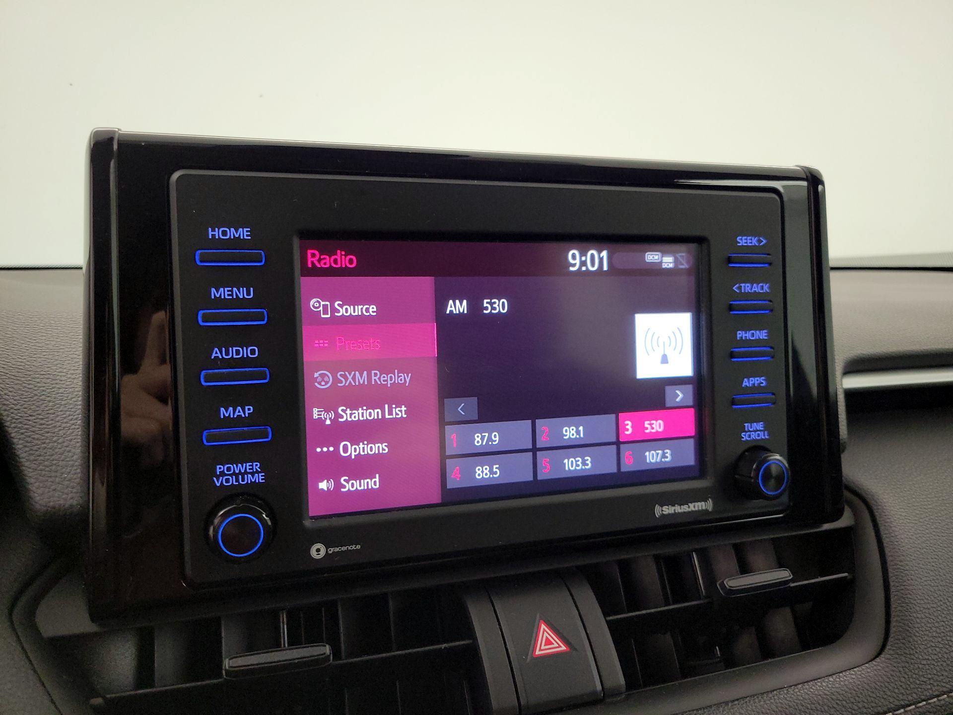 Thumbnail: 2022 Toyota RAV4 - 15