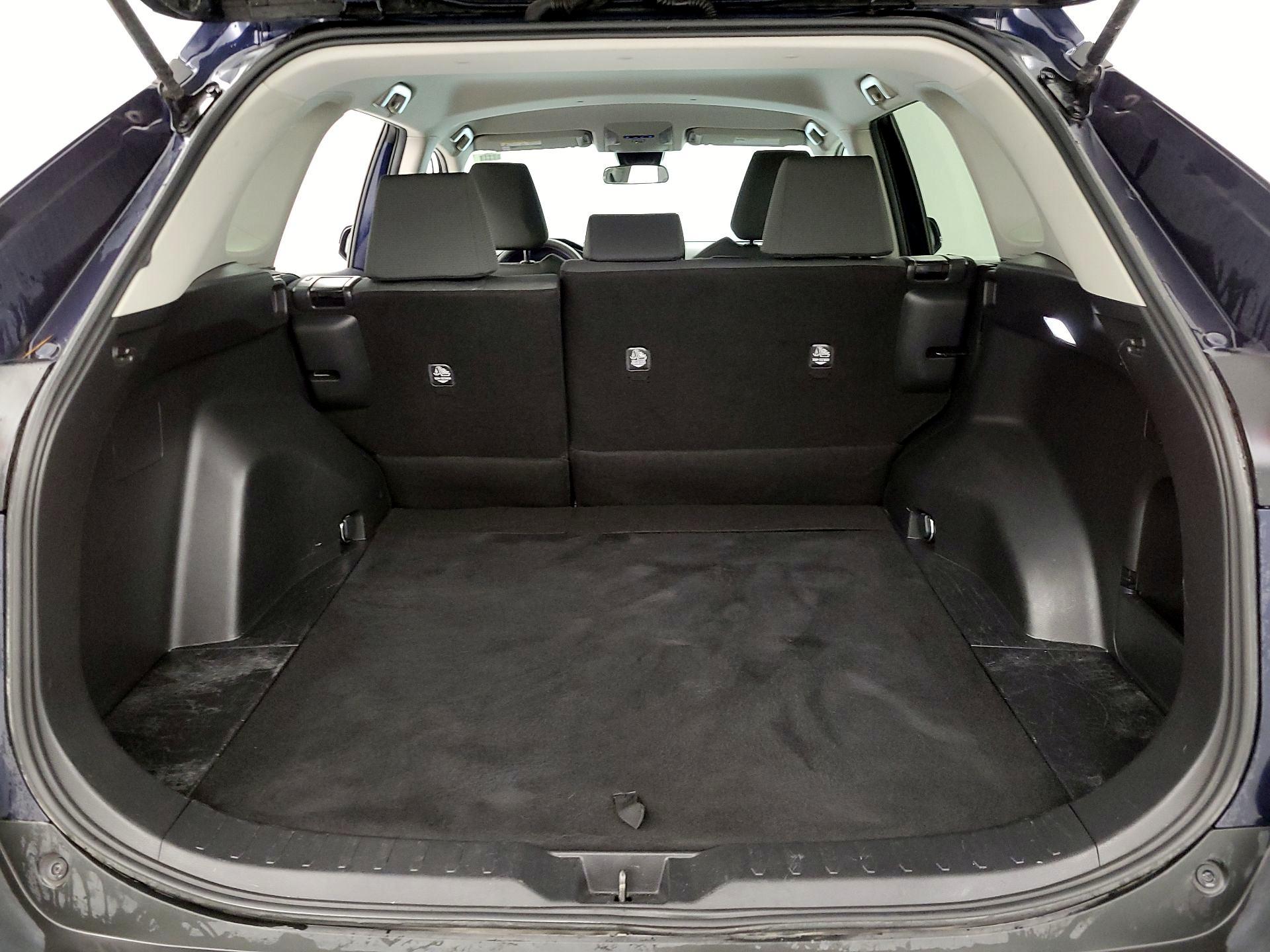 Thumbnail: 2022 Toyota RAV4 - 20