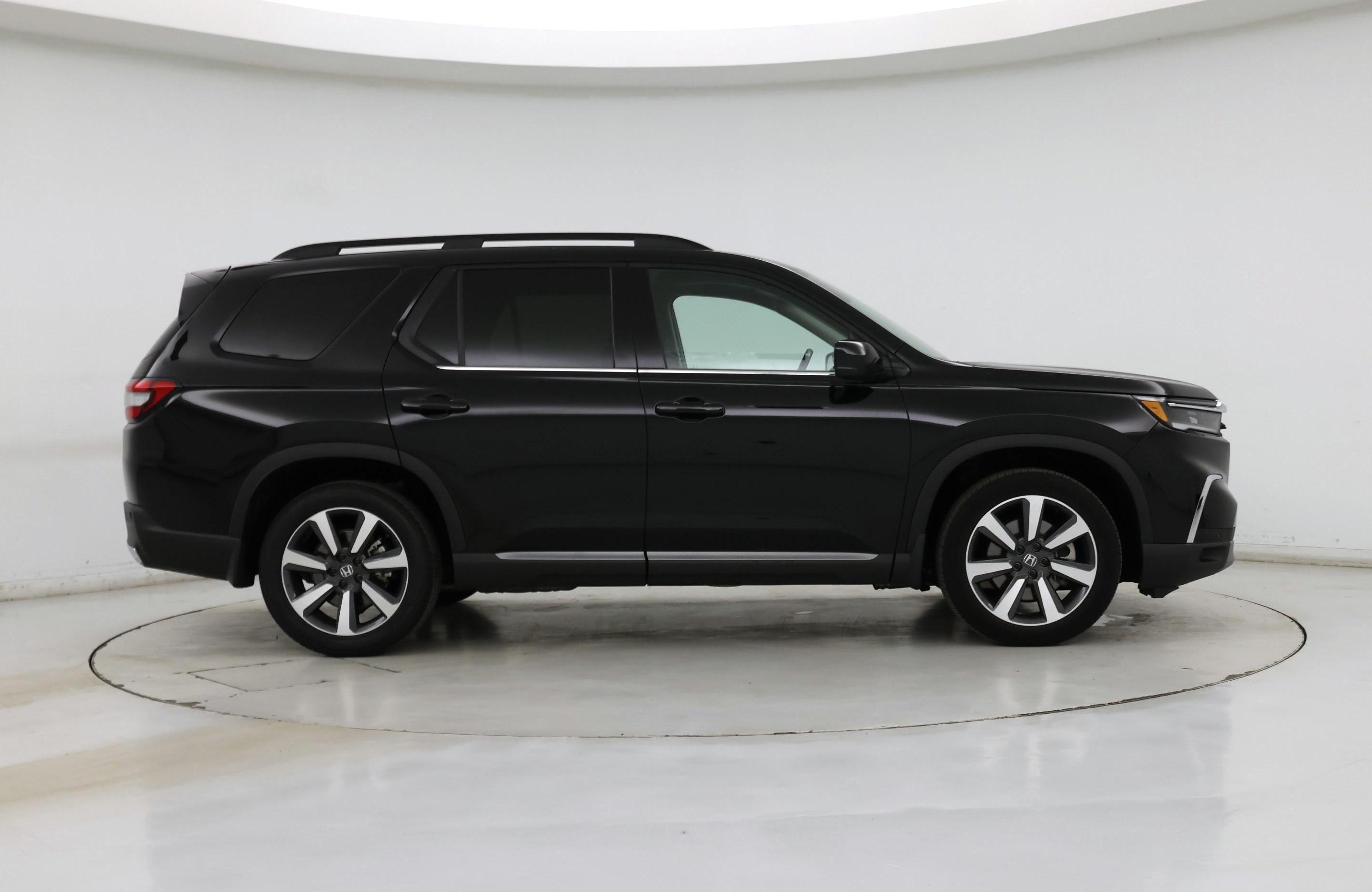 Thumbnail: 2023 Honda Pilot - 7