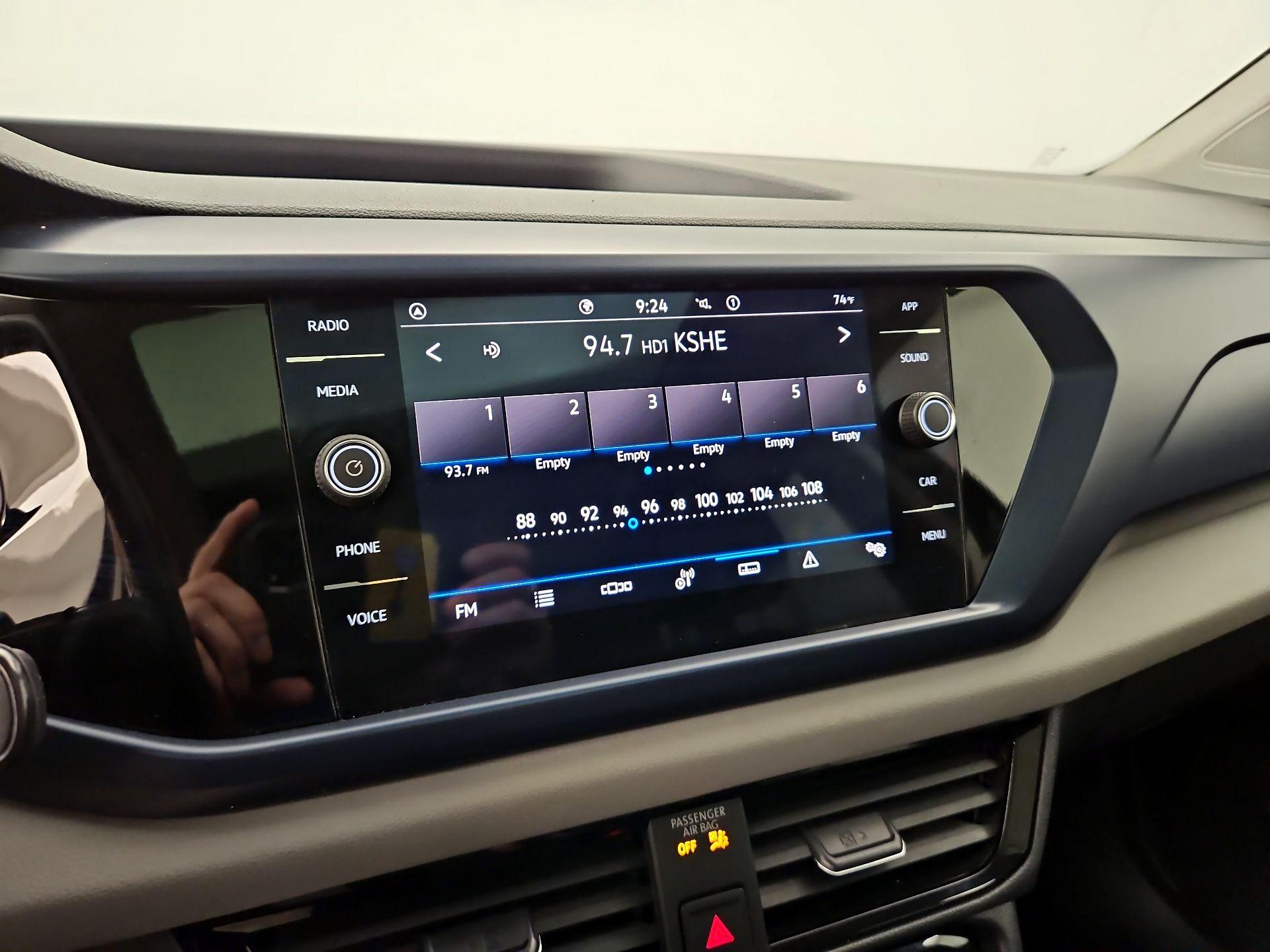 Thumbnail: 2023 Volkswagen Taos - 15