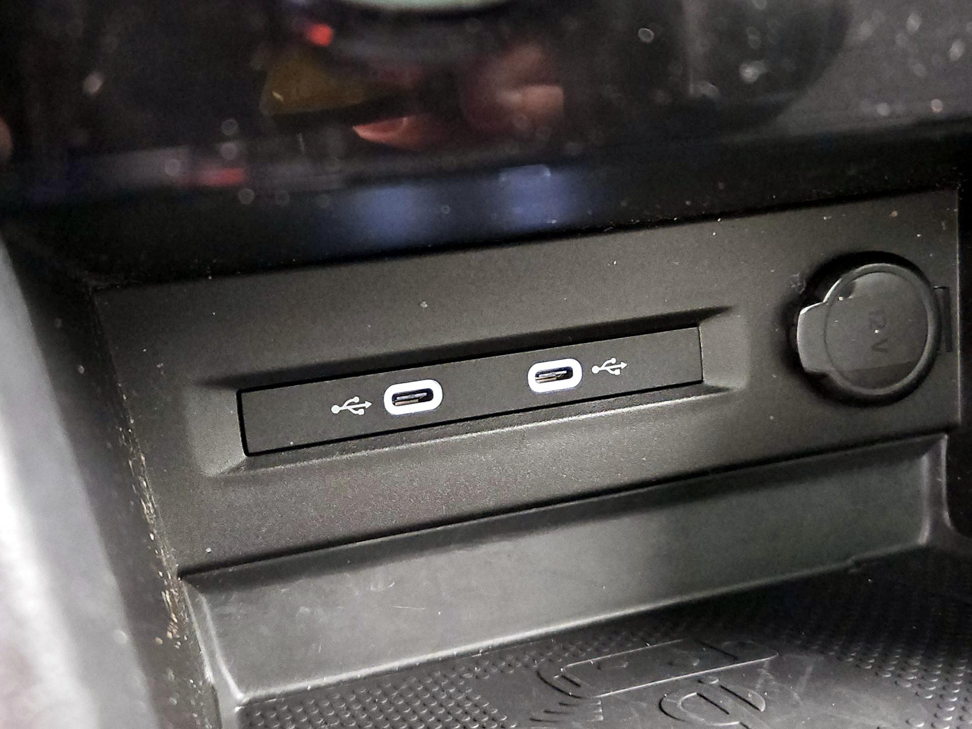 Thumbnail: 2023 Volkswagen Taos - 18