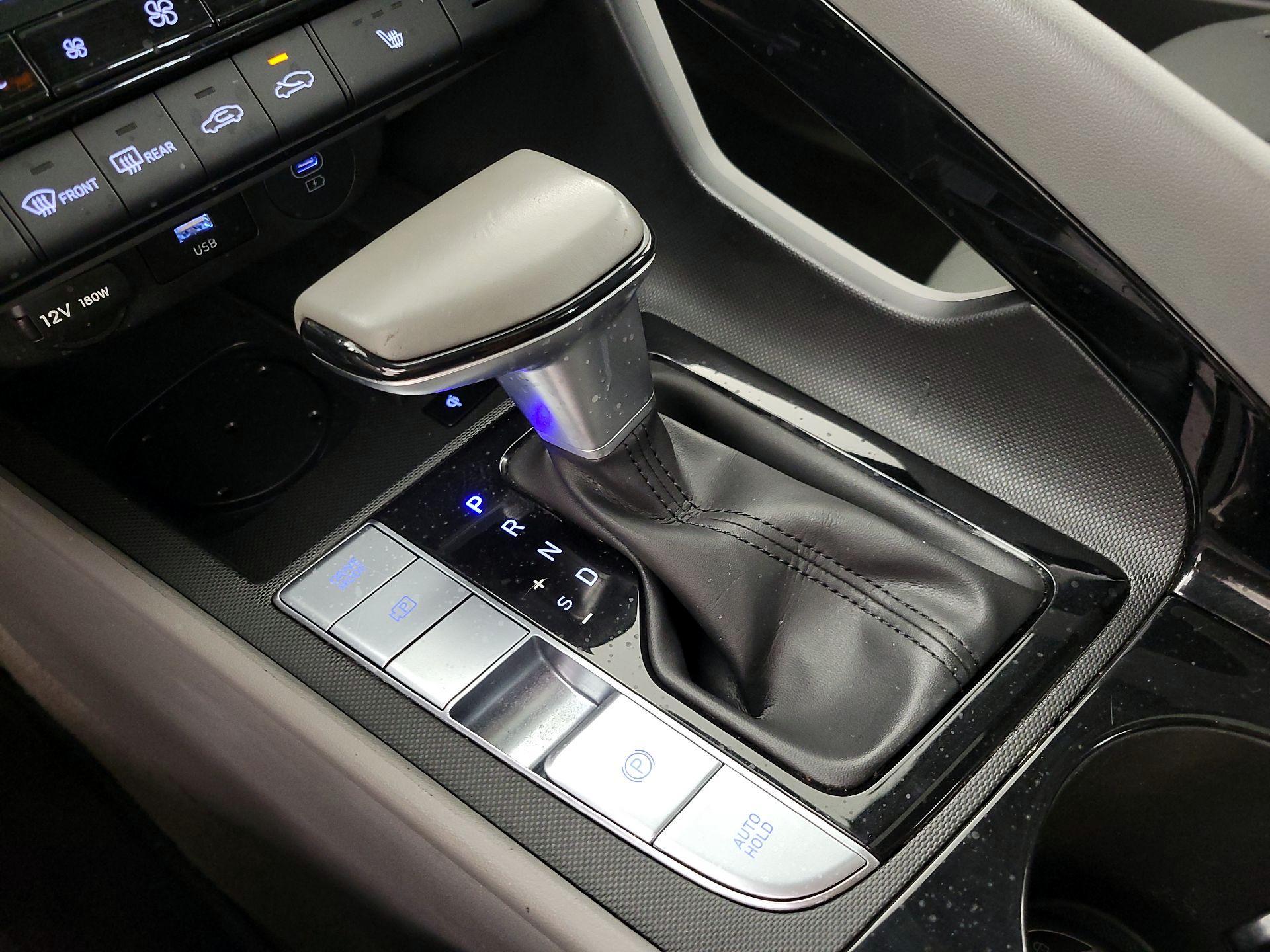 Thumbnail: 2024 Hyundai Elantra - 18