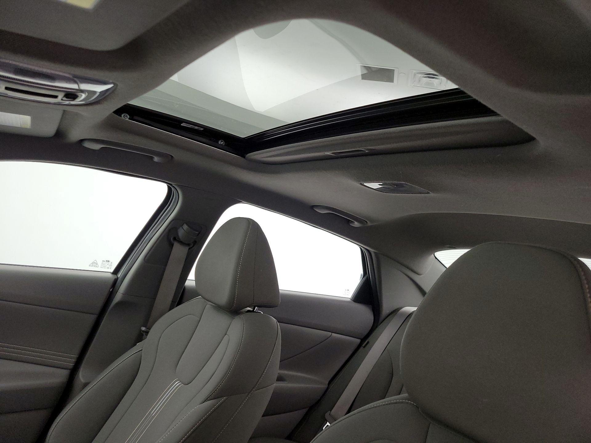 Thumbnail: 2024 Hyundai Elantra - 20