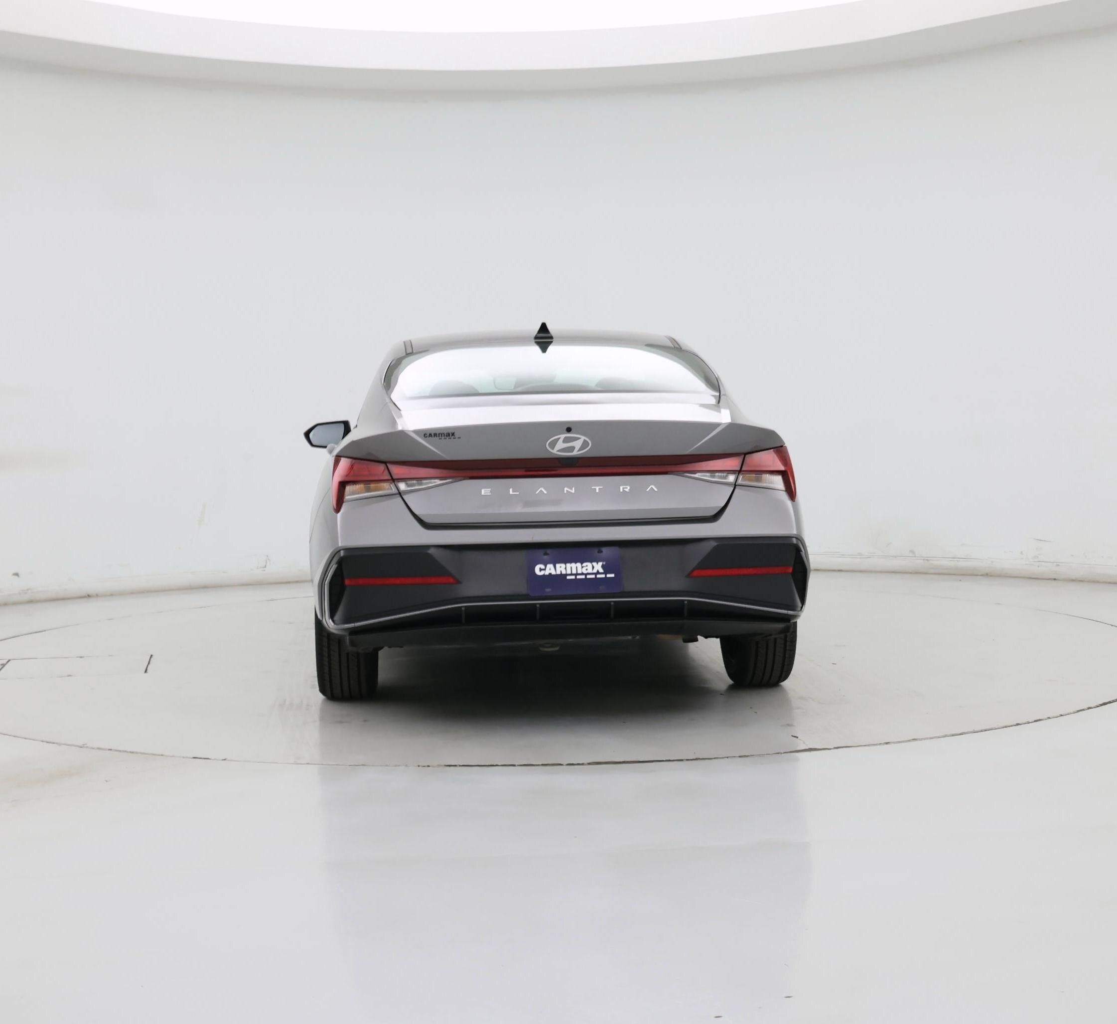 Thumbnail: 2024 Hyundai Elantra - 6