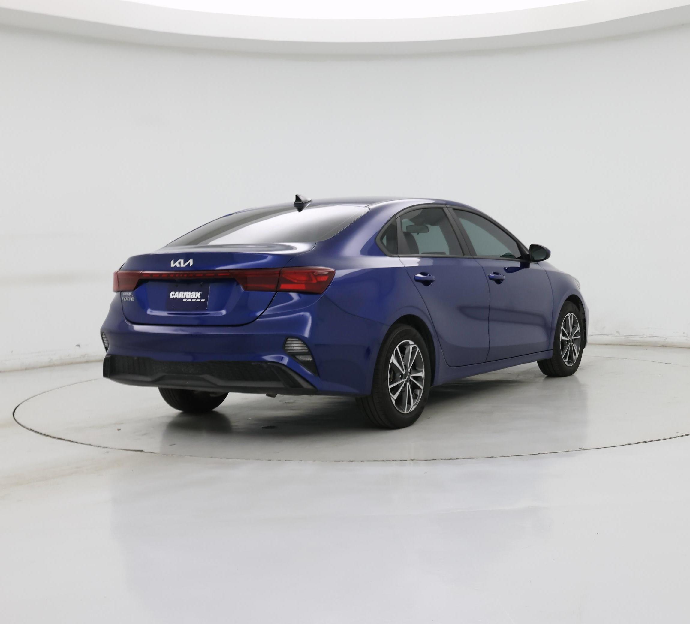 Thumbnail: 2024 Kia Forte - 8