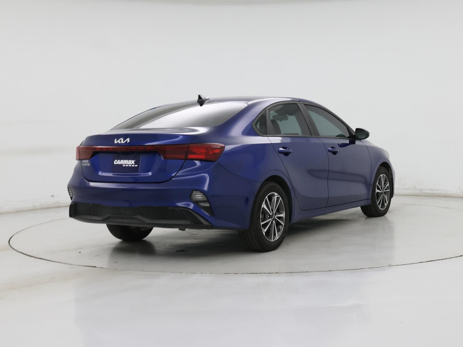 2024 Kia Forte LXS - Photo 9