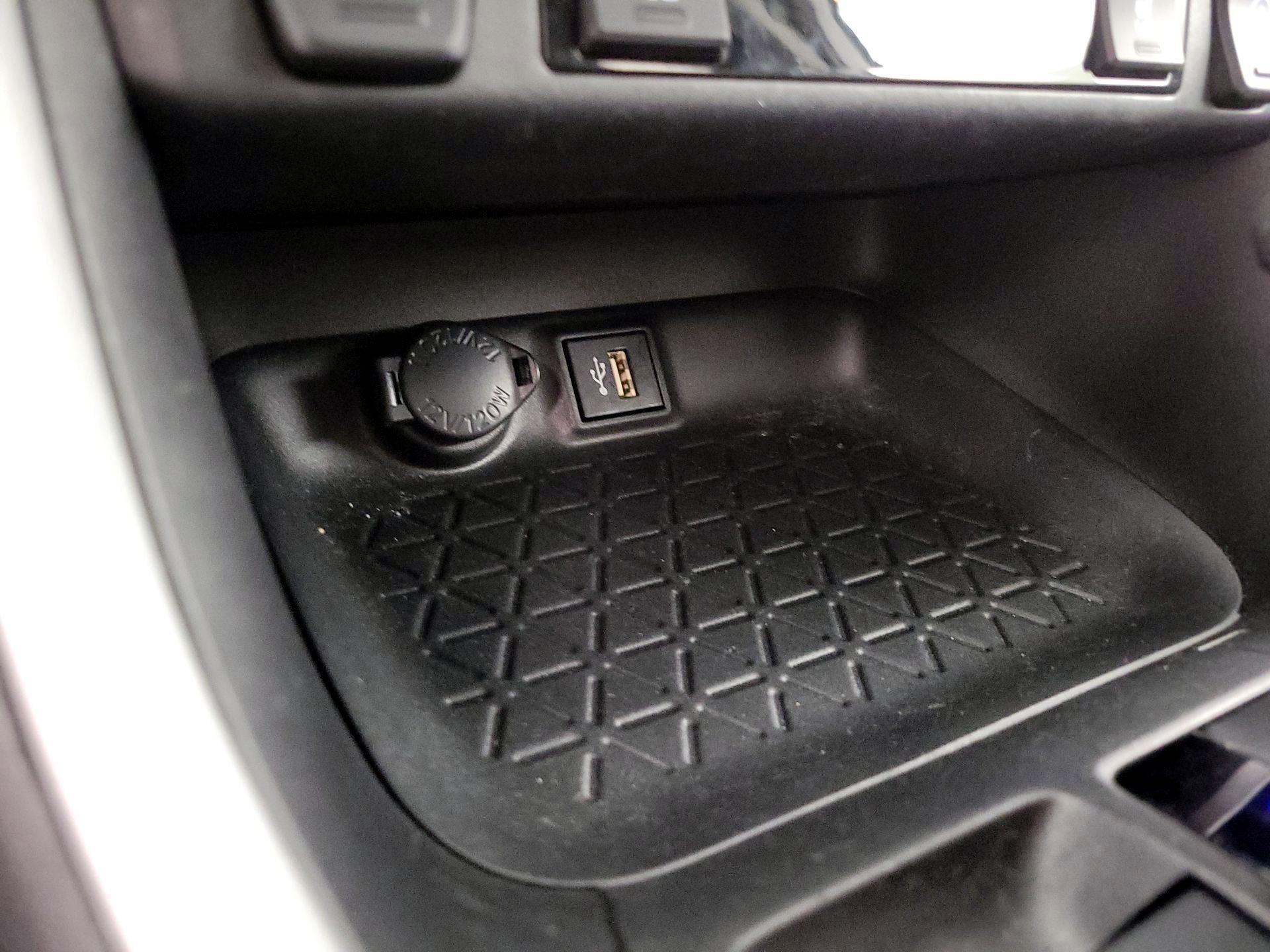 Thumbnail: 2023 Toyota RAV4 - 18