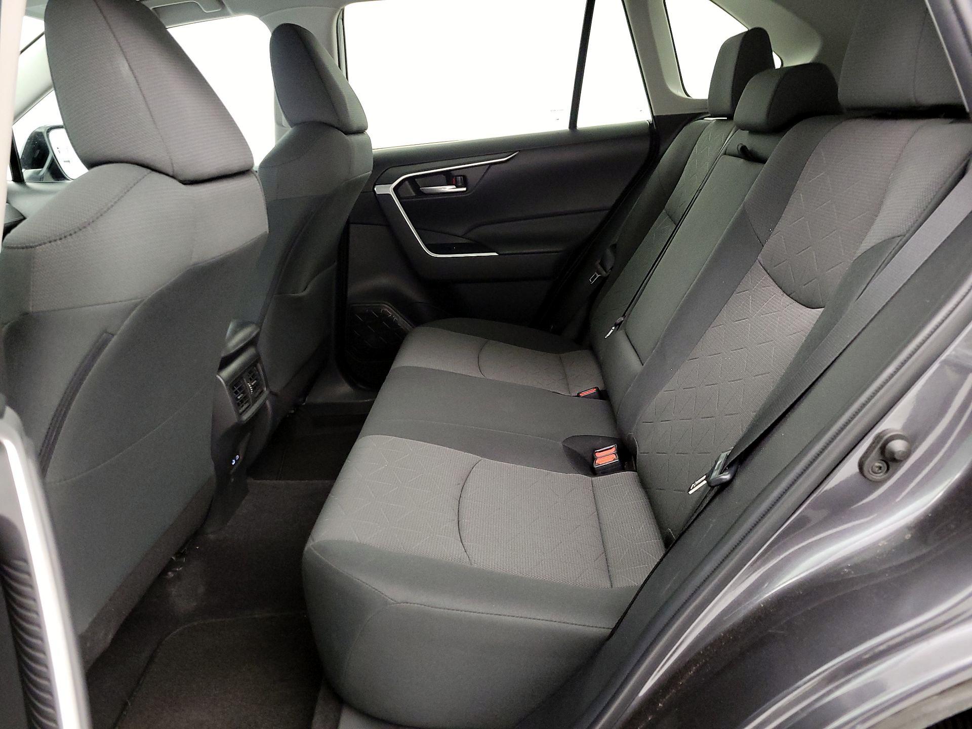 Thumbnail: 2023 Toyota RAV4 - 20