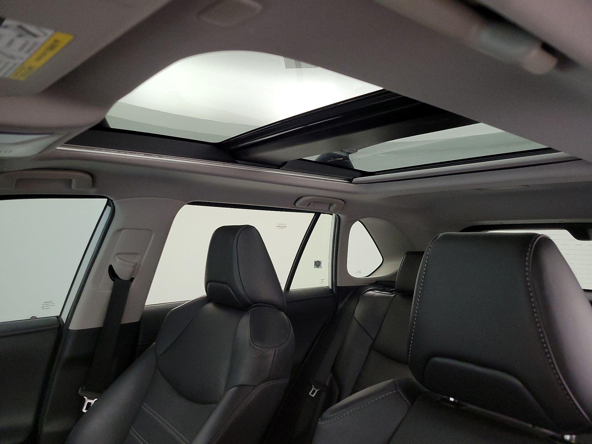 Thumbnail: 2023 Toyota RAV4 - 19