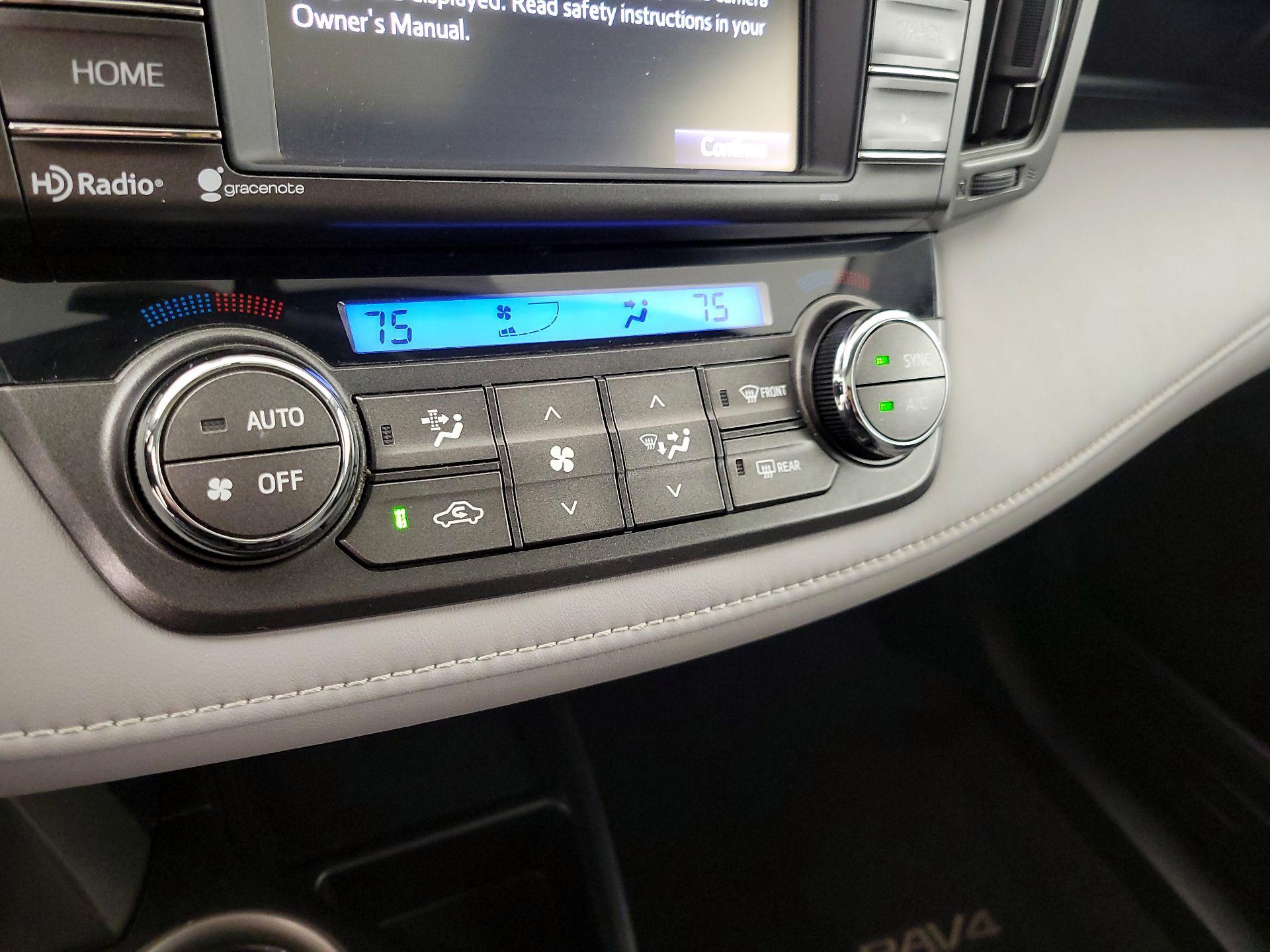 Thumbnail: 2015 Toyota RAV4 - 16