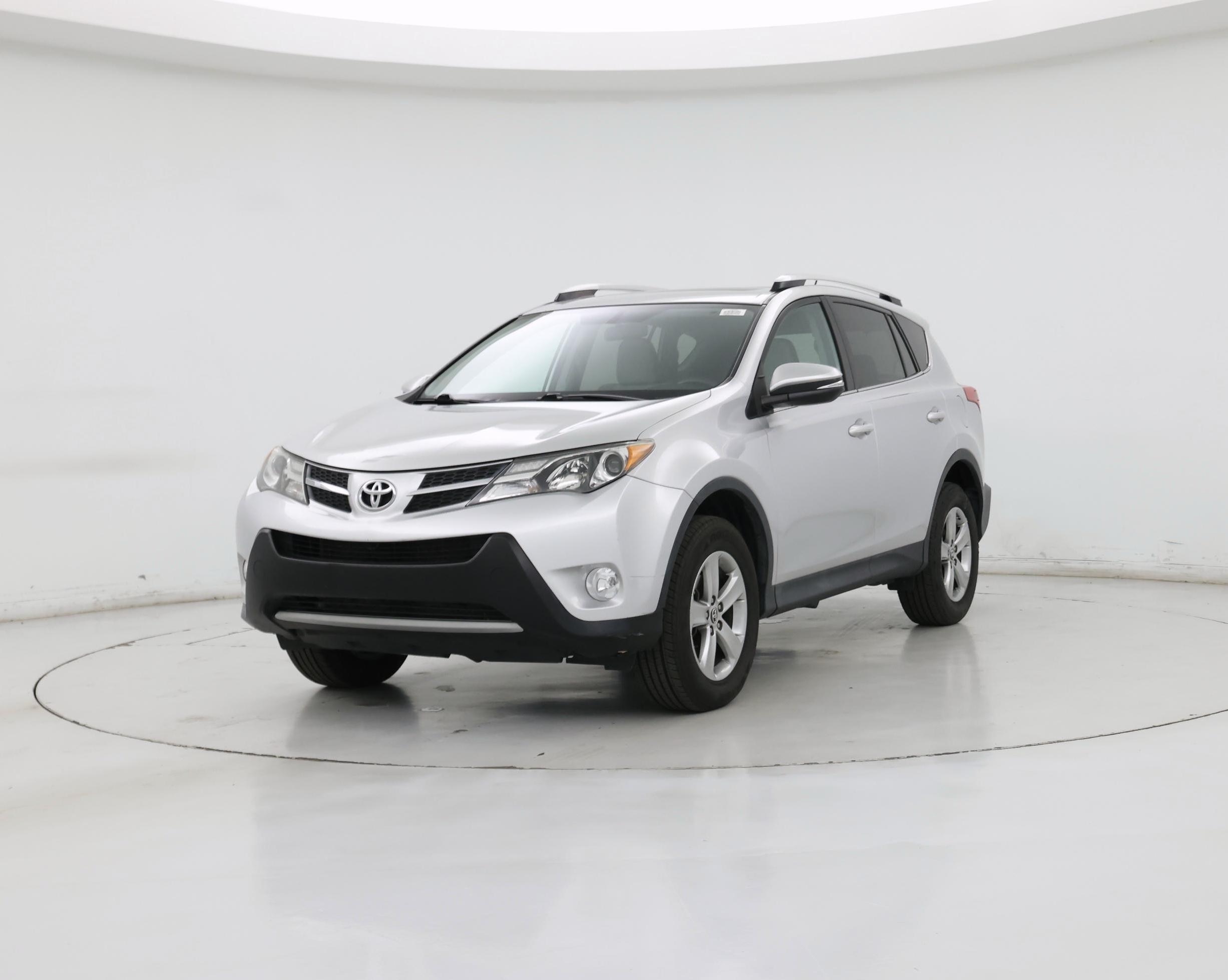 Thumbnail: 2015 Toyota RAV4 - 4