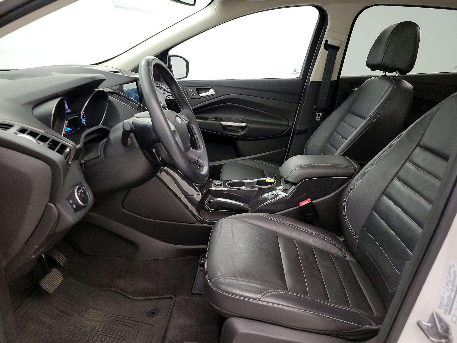 Thumbnail: 2016 Ford Escape - 11