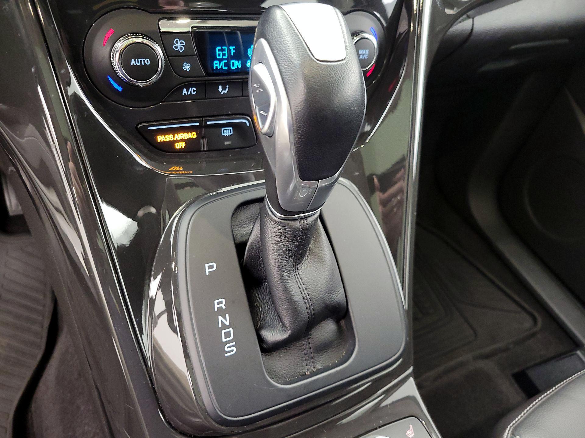 Thumbnail: 2016 Ford Escape - 18