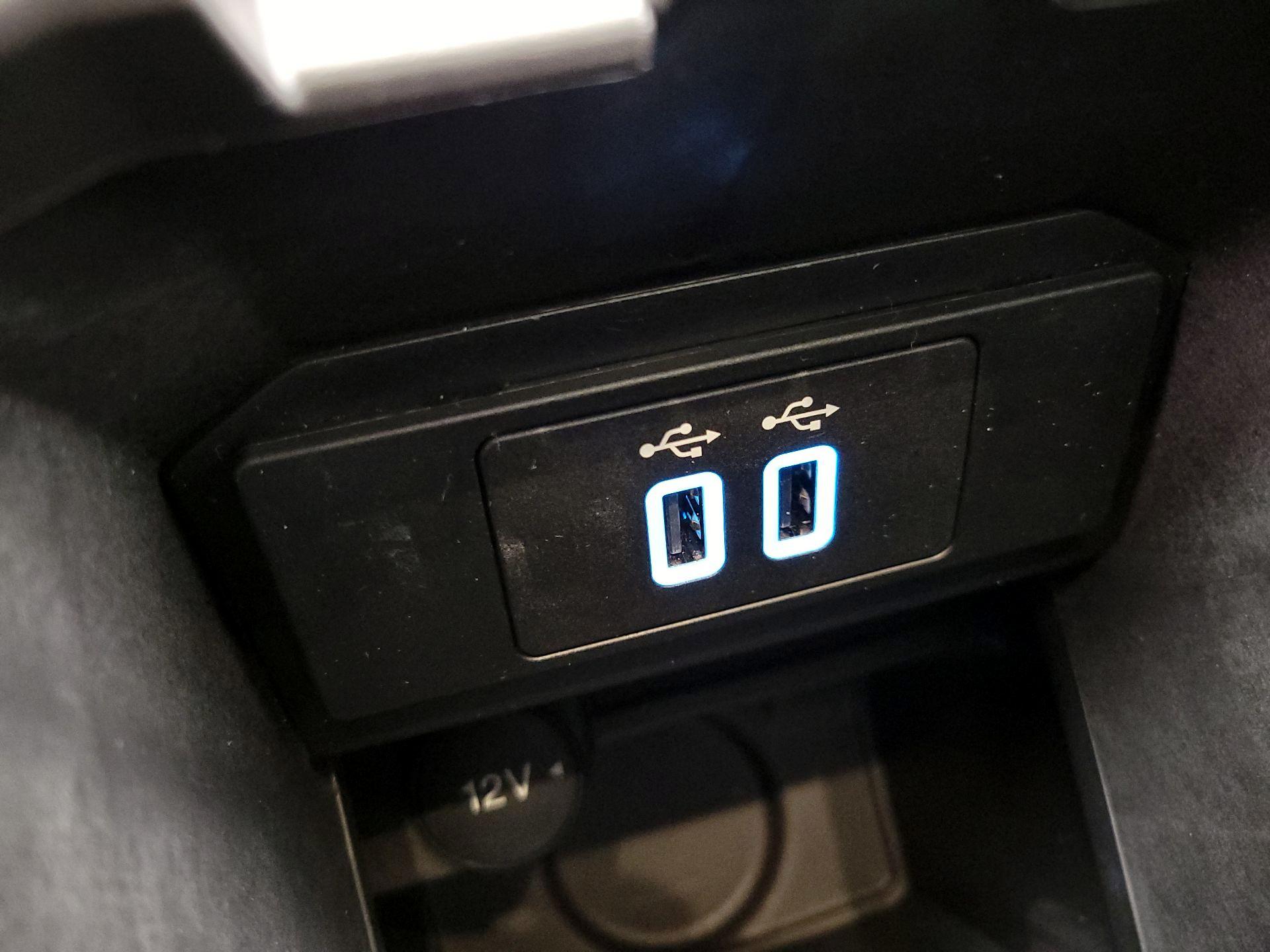 Thumbnail: 2016 Ford Escape - 19