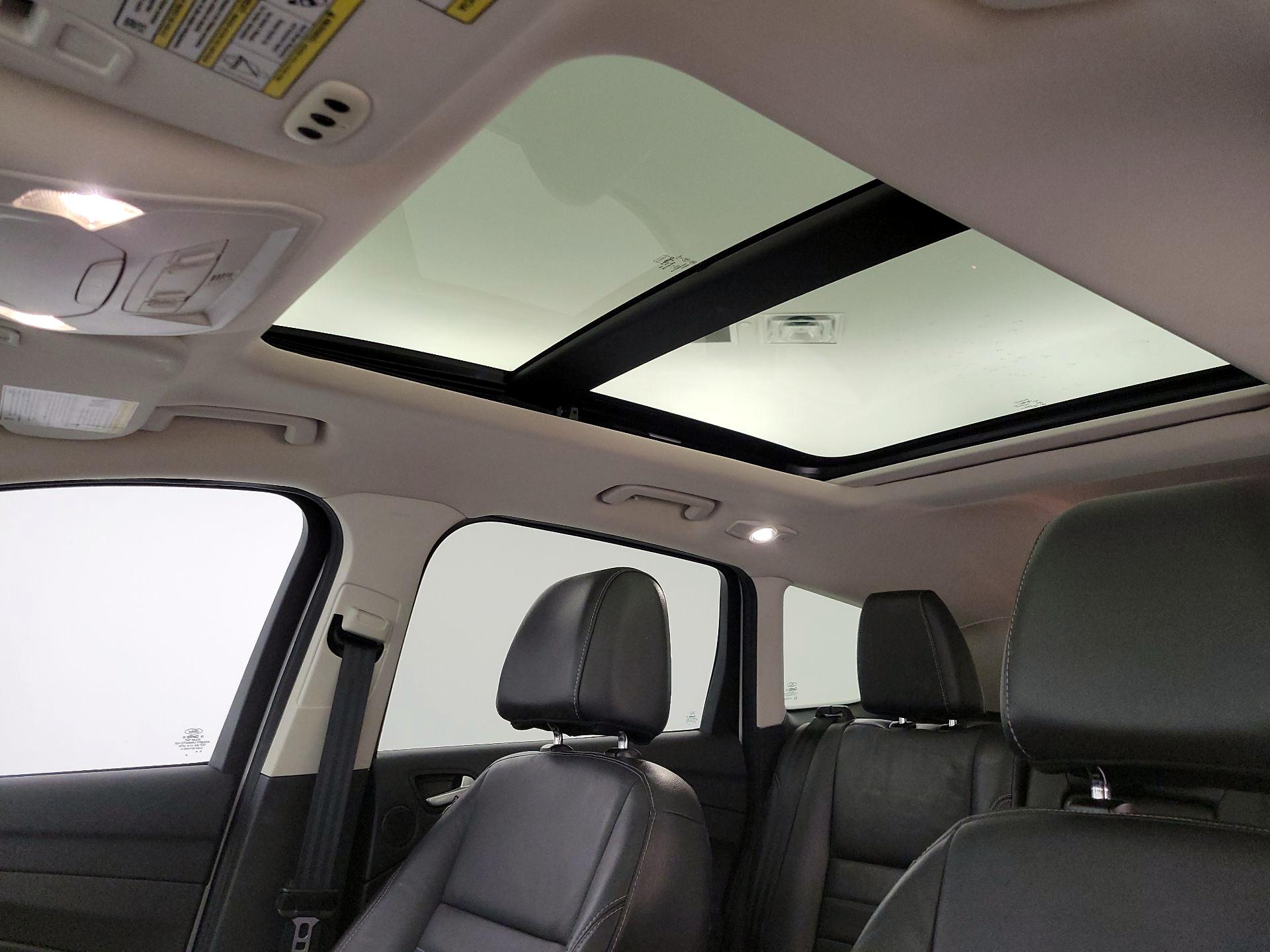 Thumbnail: 2016 Ford Escape - 20