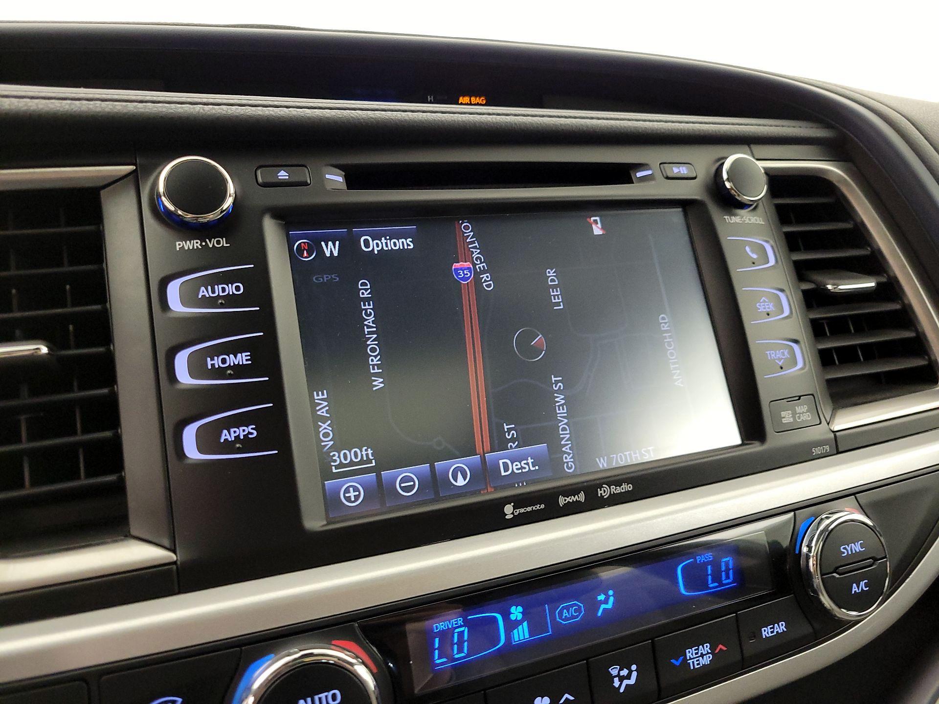 Thumbnail: 2017 Toyota Highlander - 14