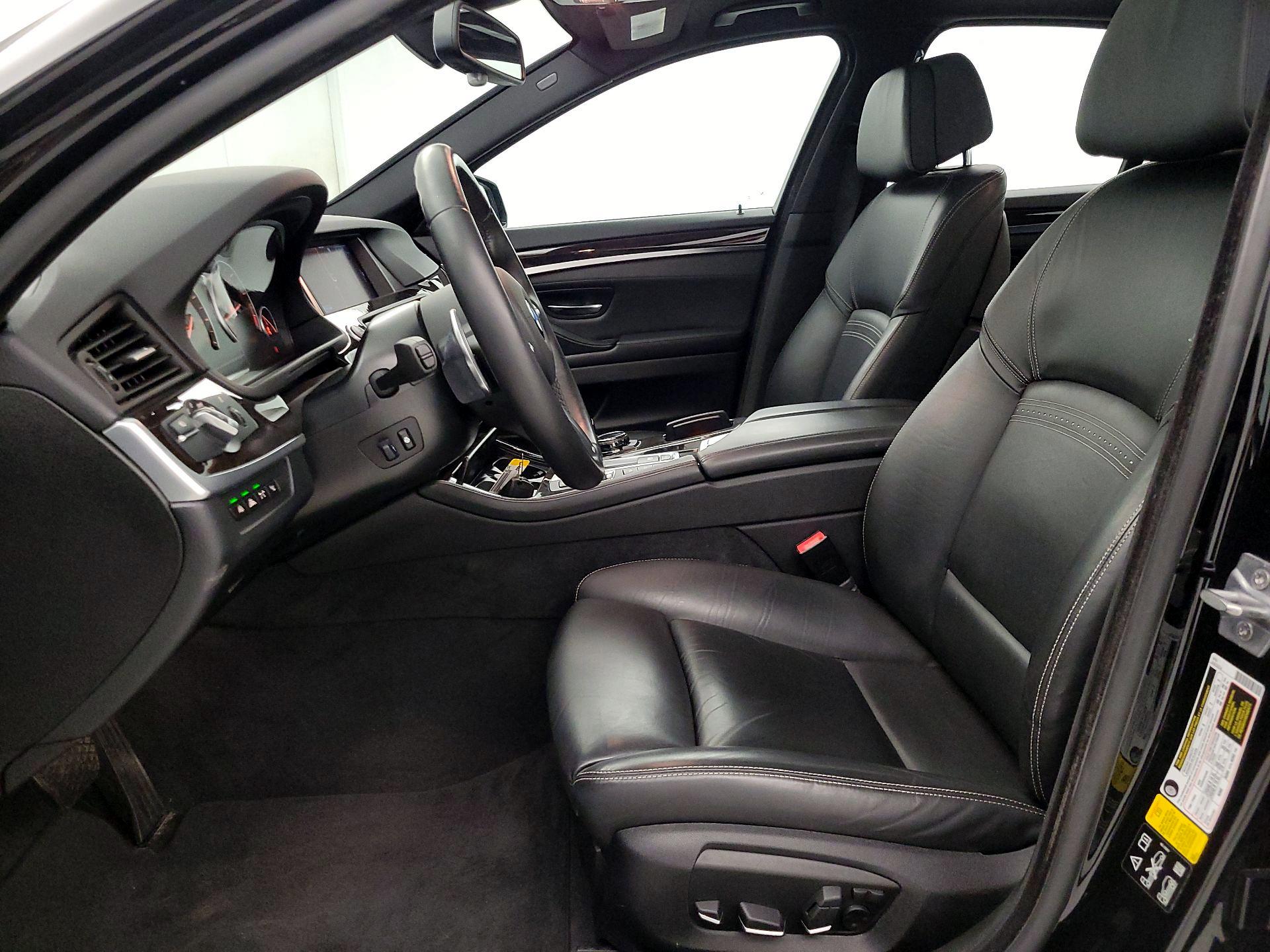 Thumbnail: 2015 BMW 5 Series - 11