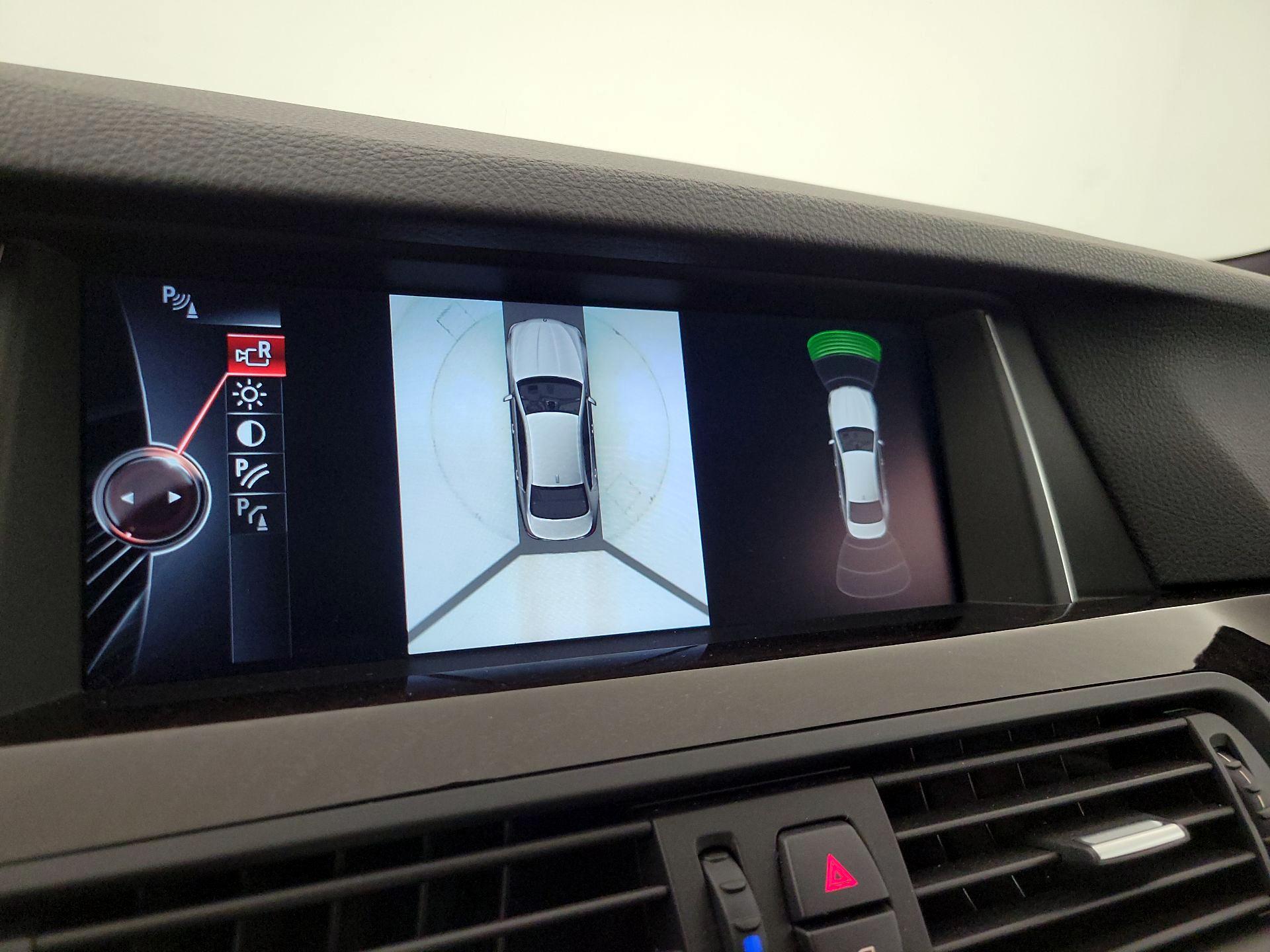 Thumbnail: 2015 BMW 5 Series - 15